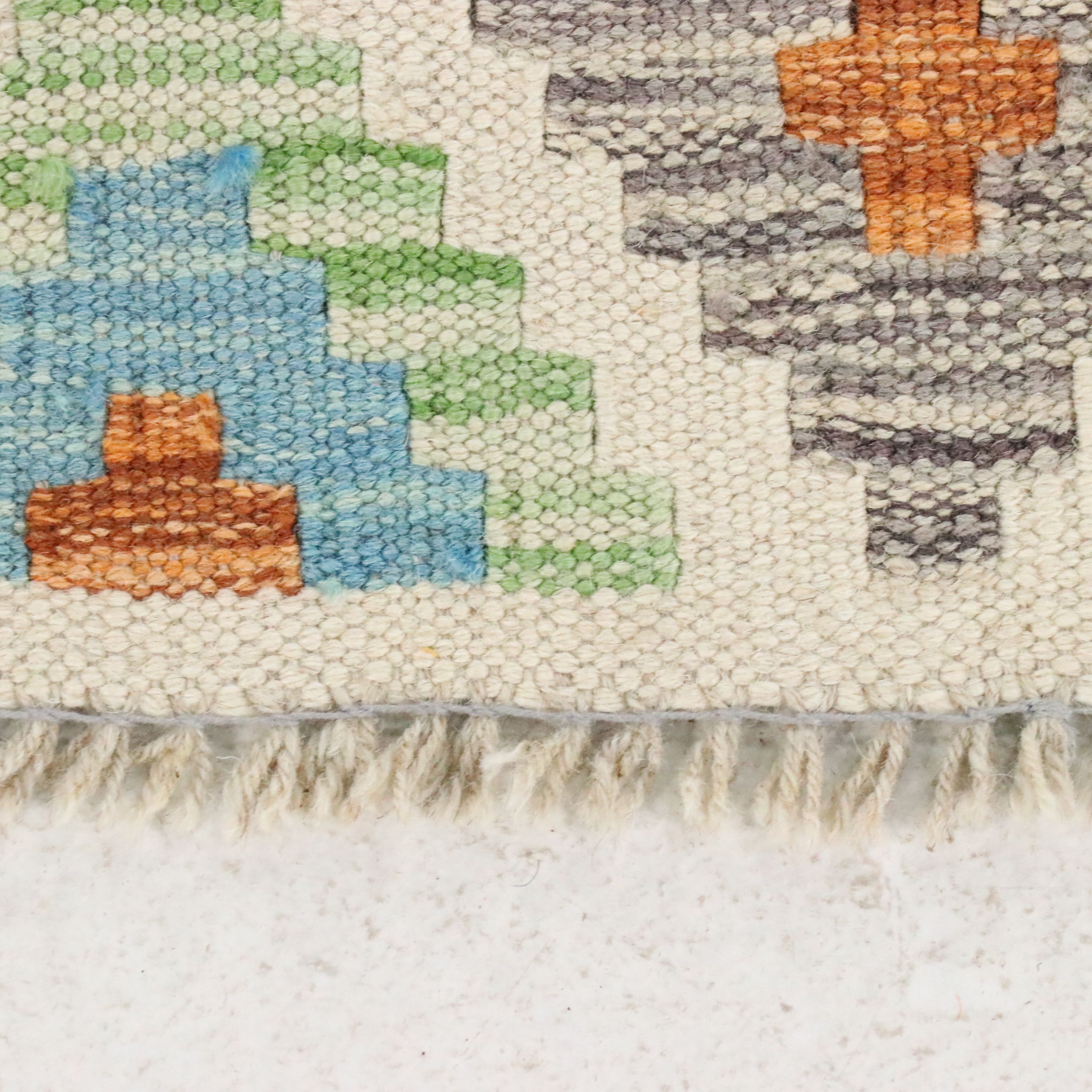 3'5 x 8'1 Handwoven Pakistani Kilim Long Rug