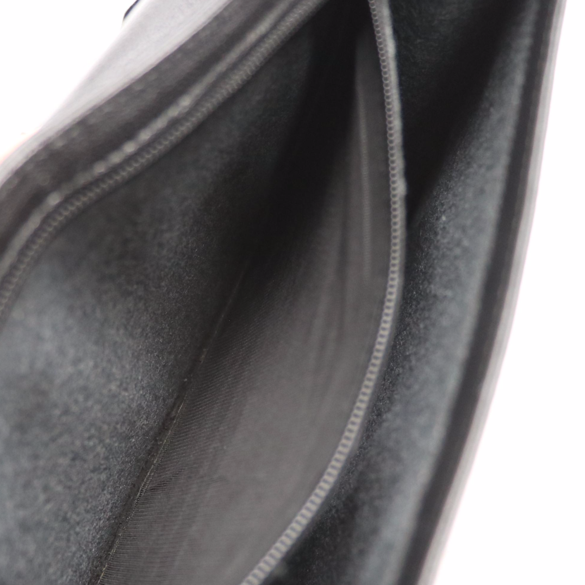 Gucci Black Grain Leather Front-Flap Shoulder Bag