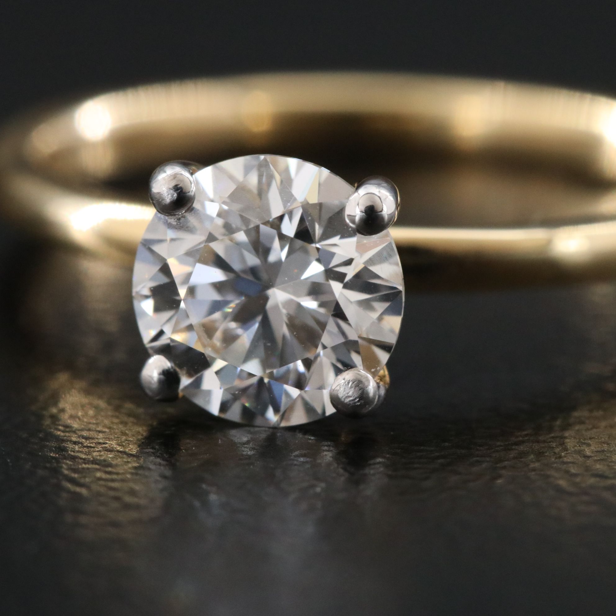 14K 1.00 CT Lab Grown Diamond Solitaire Ring with IGI Report