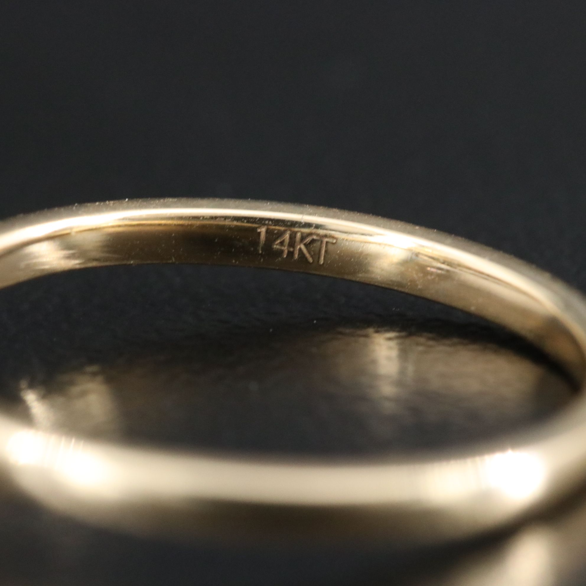 14K 1.00 CT Lab Grown Diamond Solitaire Ring with IGI Report