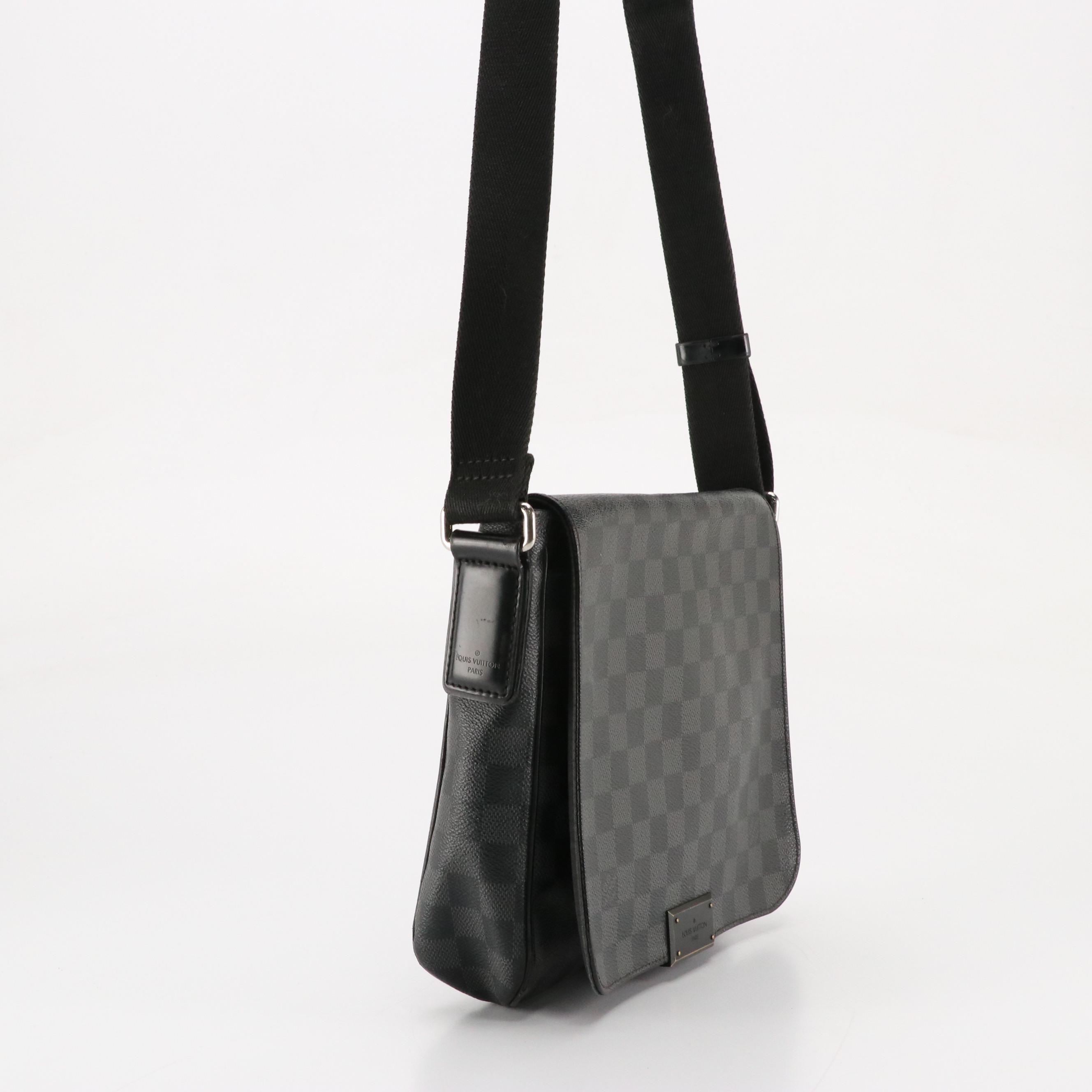 Louis Vuitton District PM Messenger Bag in Damier Graphite Coated Canvas