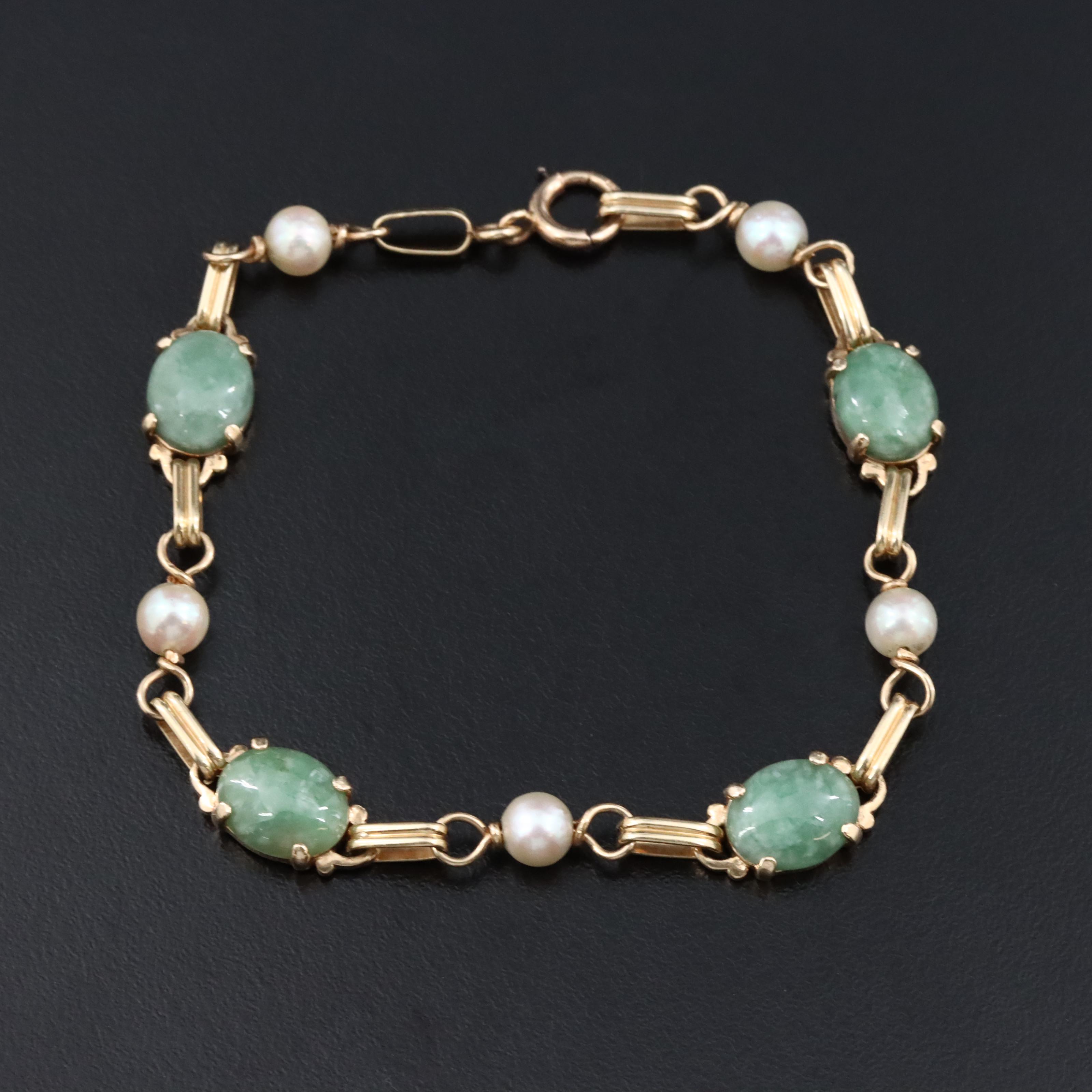 14K Jadeite and Pearl Bracelet