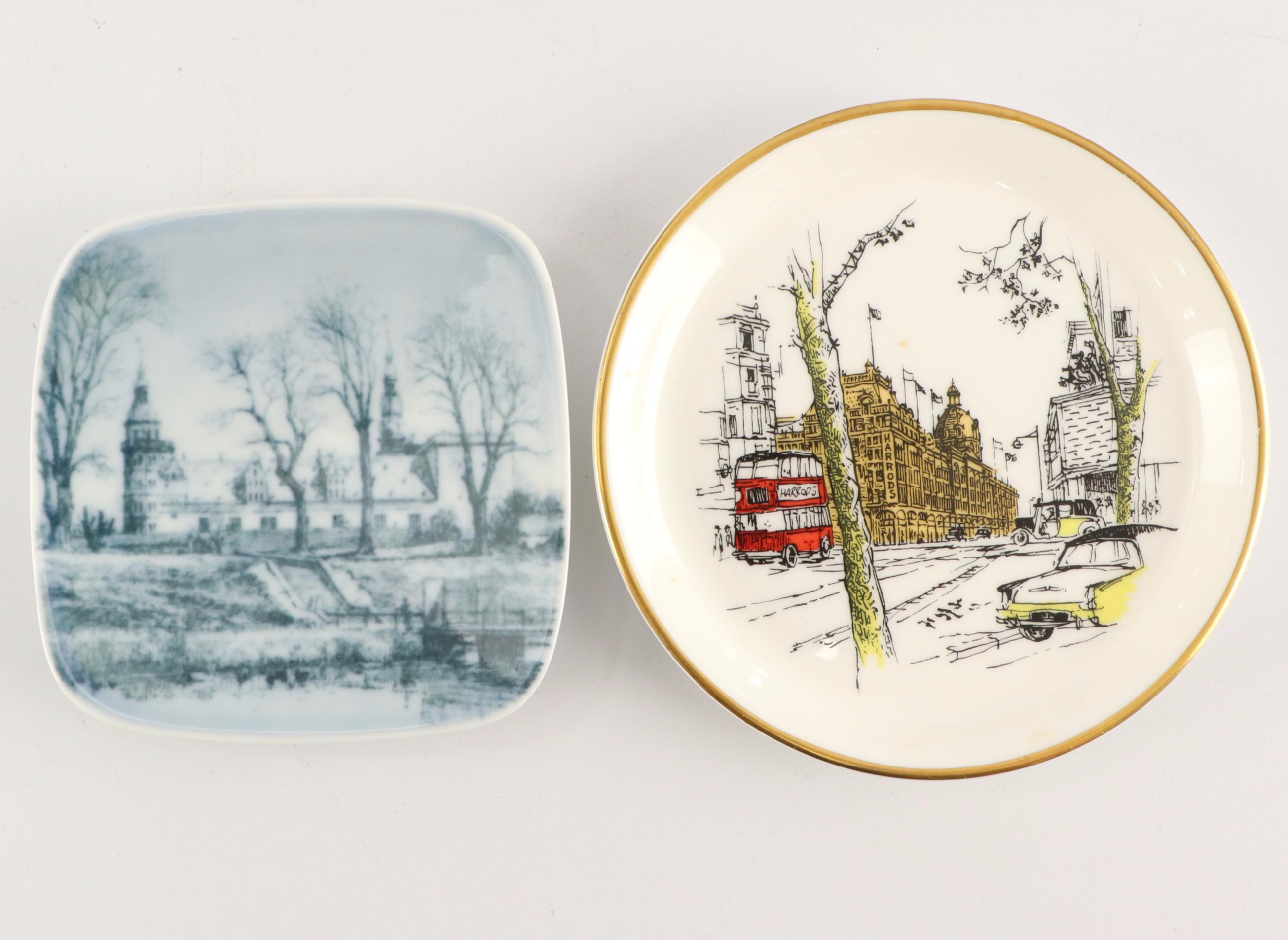 Scottish Terrier Themed Ceramic Table Accessories, Featuring Decanter Set