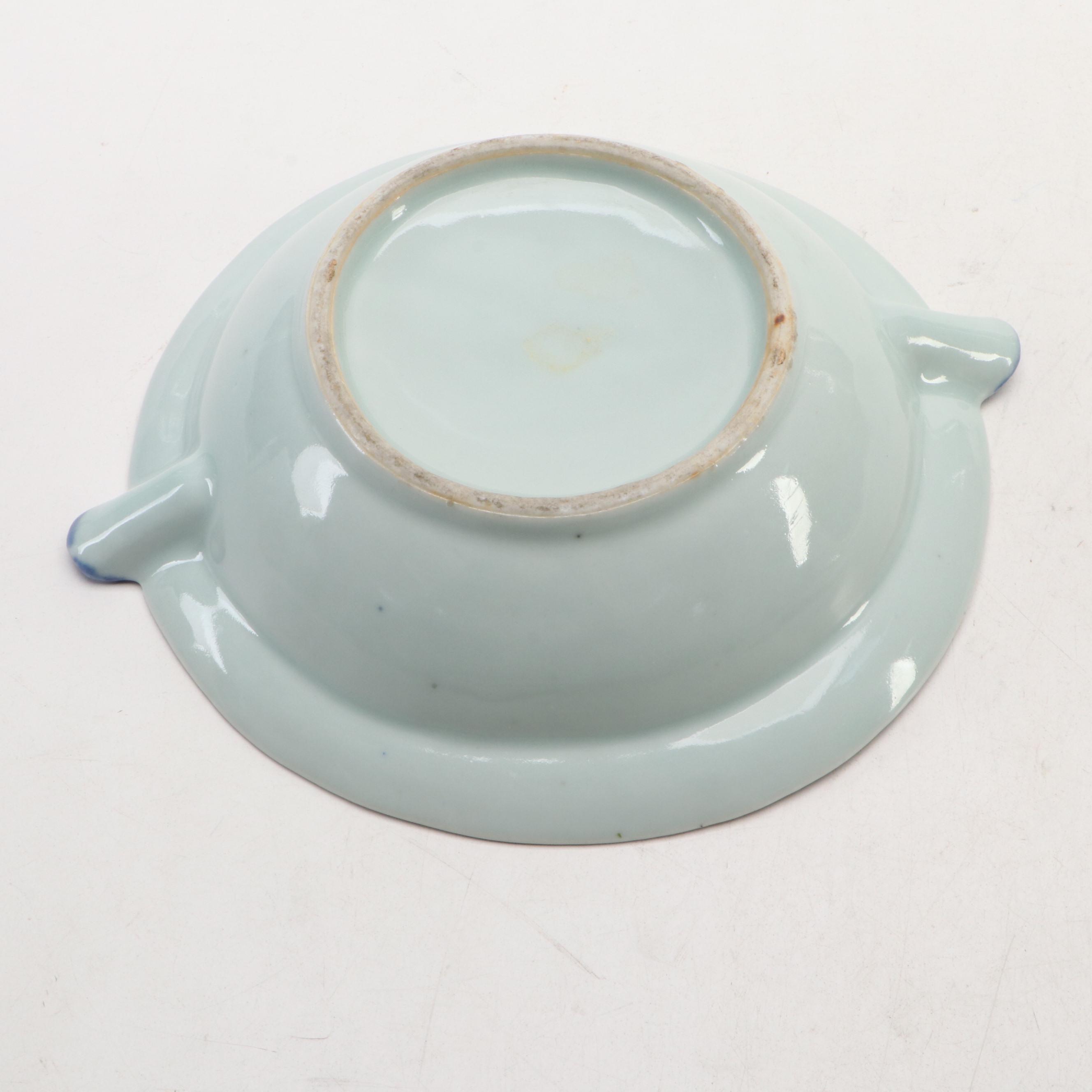 Chinese Export Porcelain Canton Warming Plate with Platters and Plate