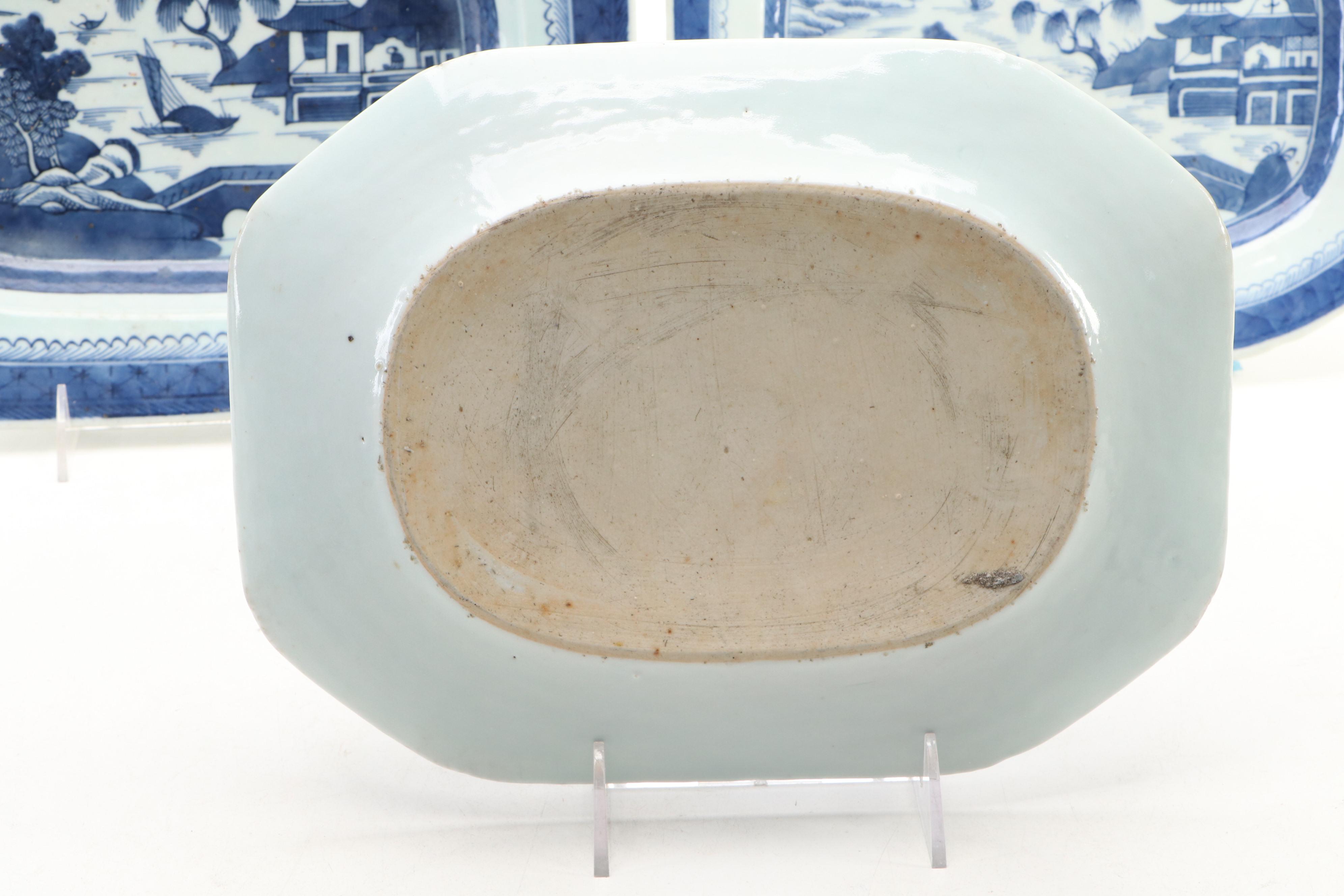 Chinese Export Porcelain Canton Warming Plate with Platters and Plate