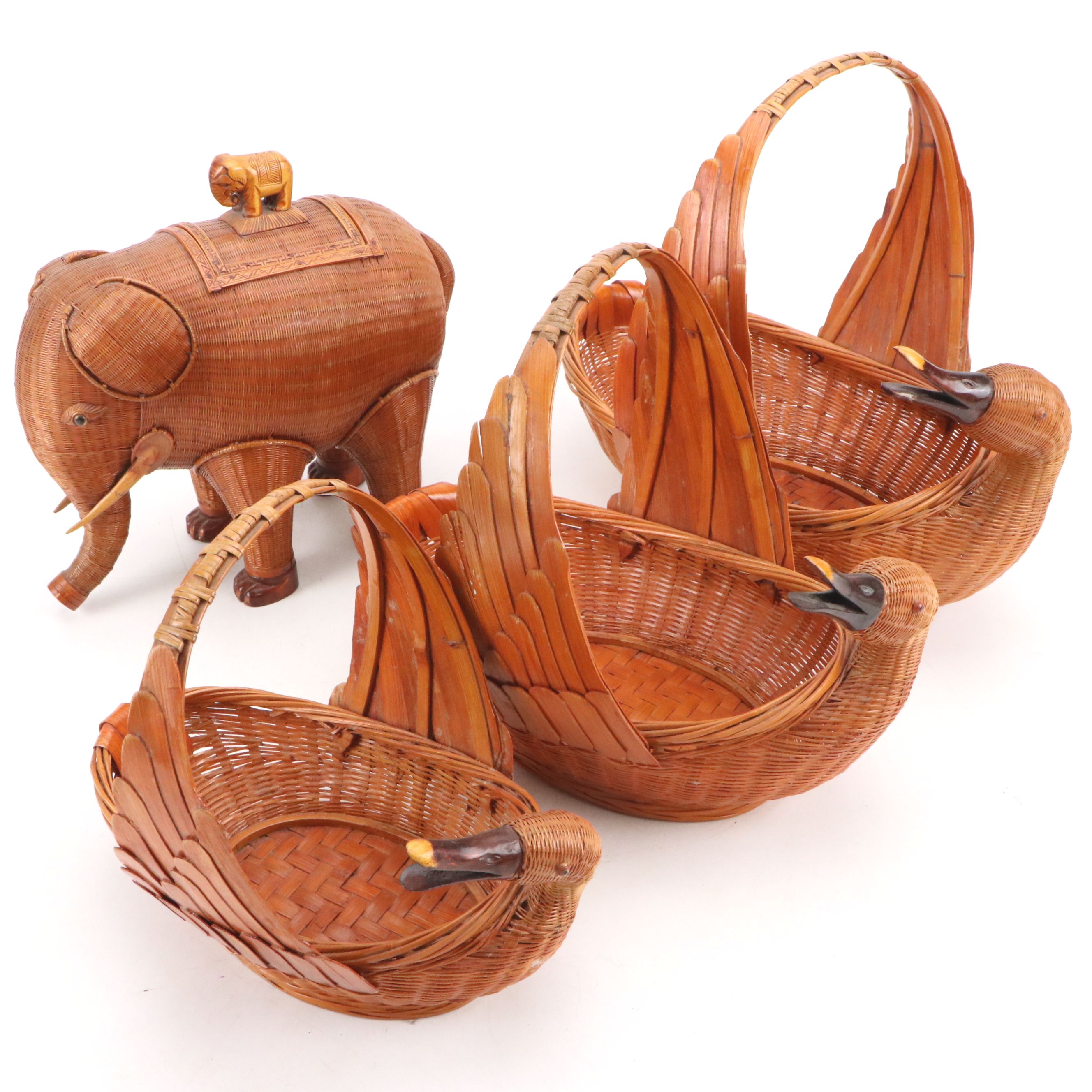 Shanghai Handicrafts Woven Wicker Elephant Box and Duck Baskets