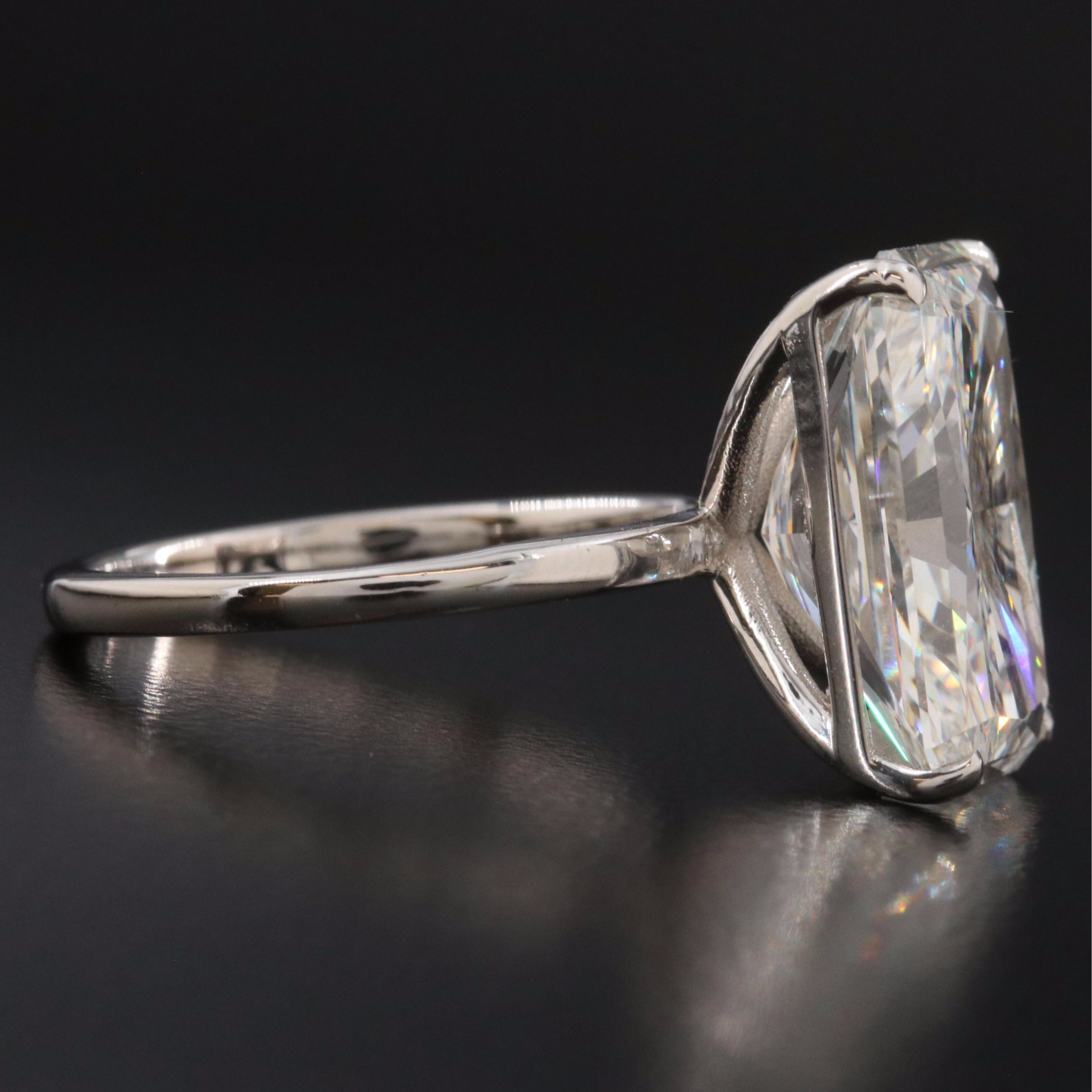 18K 10.26 CT Lab Grown Diamond Solitaire Ring with IGI Report