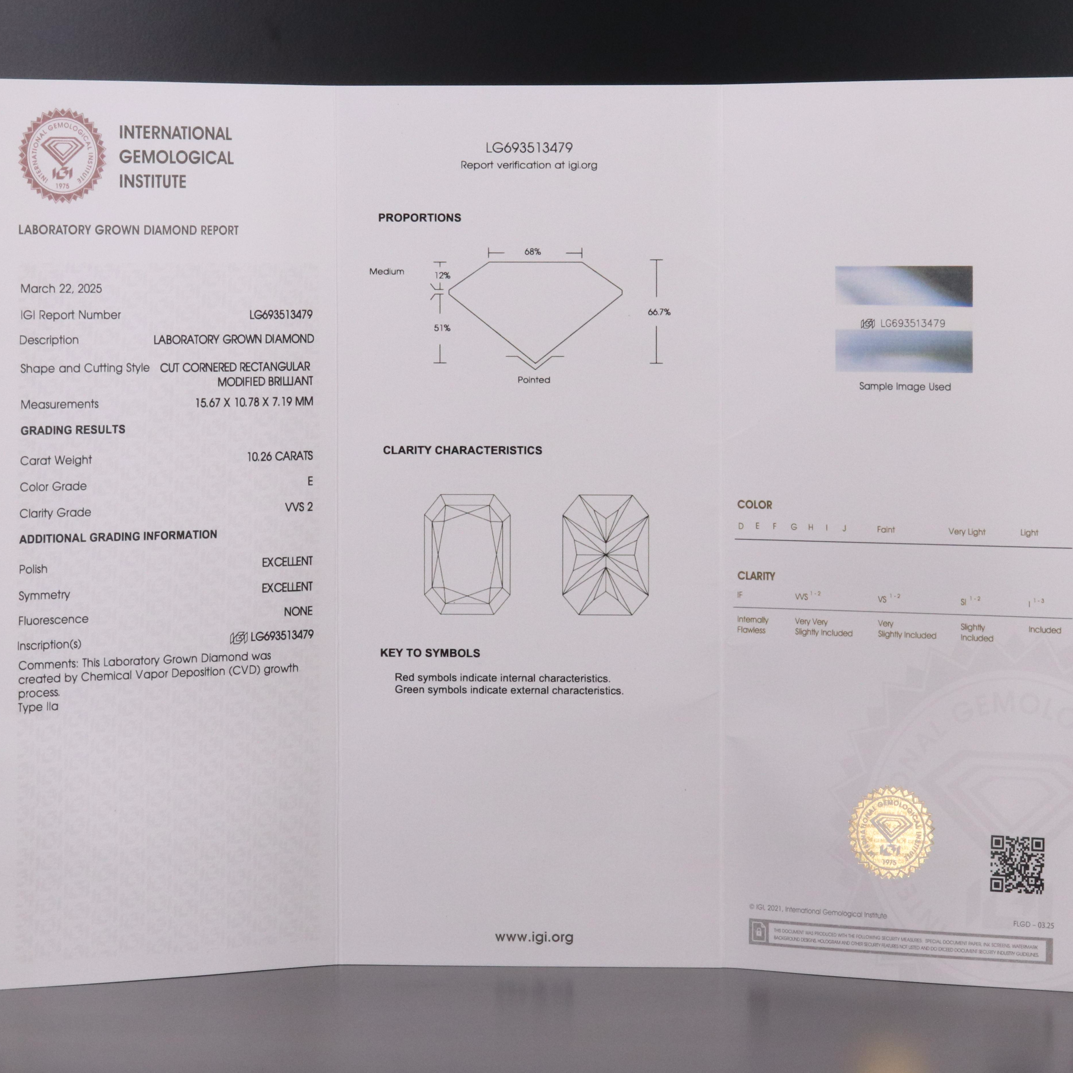 18K 10.26 CT Lab Grown Diamond Solitaire Ring with IGI Report