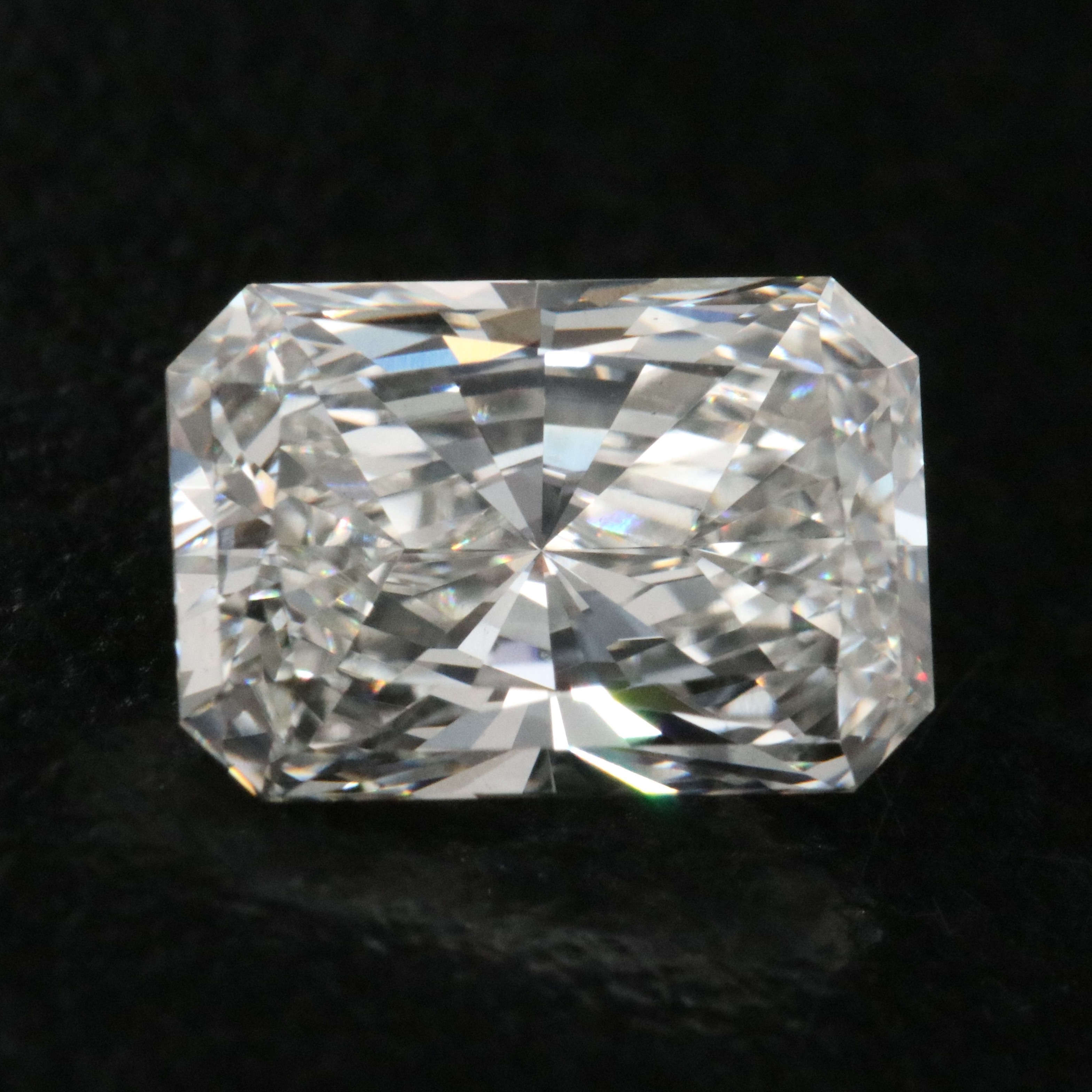 Loose 1.71 CT Lab Grown Diamond with IGI Report