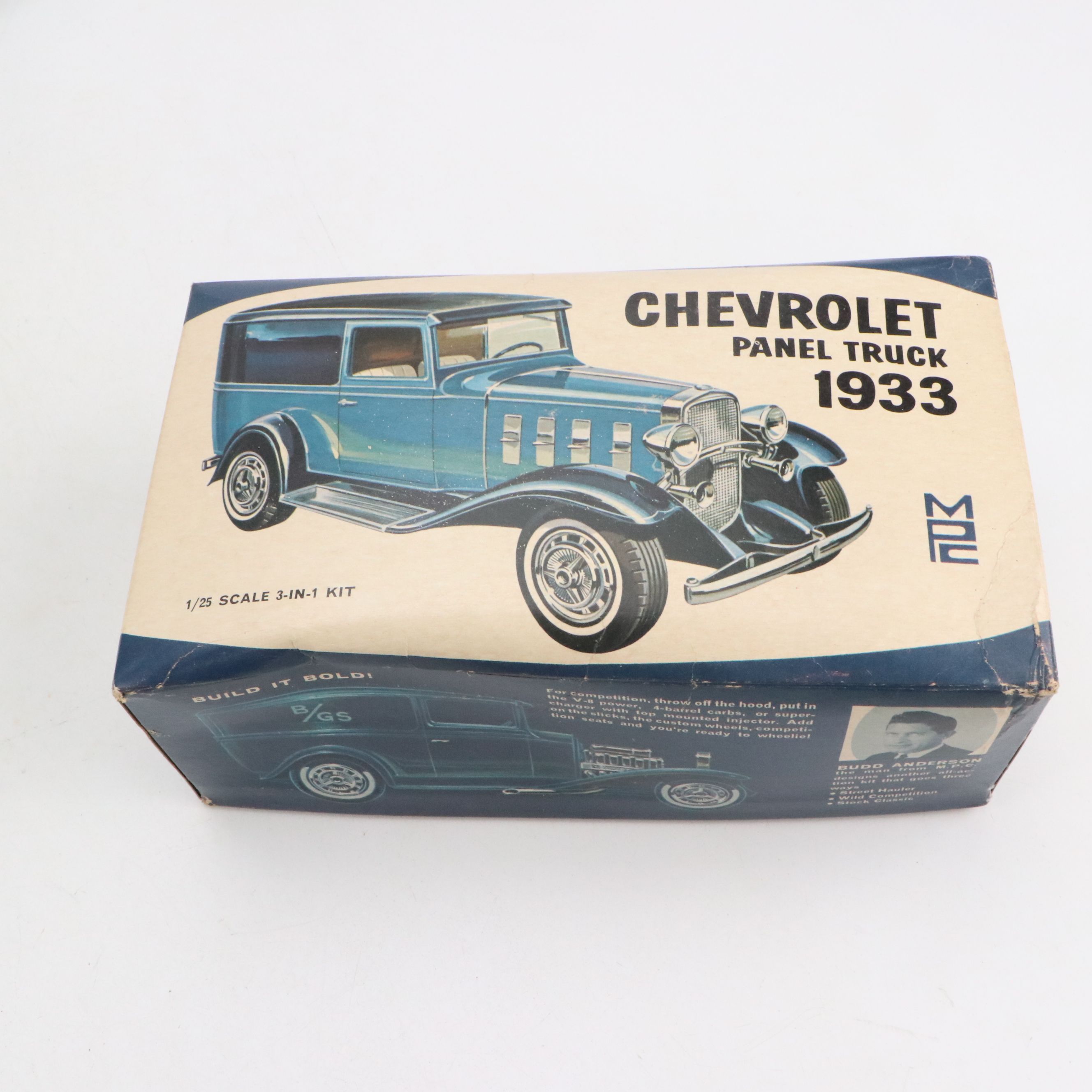 MPC "Chevrolet Panel Truck 1933," Monogram "Mako Shark" and More Model Cars