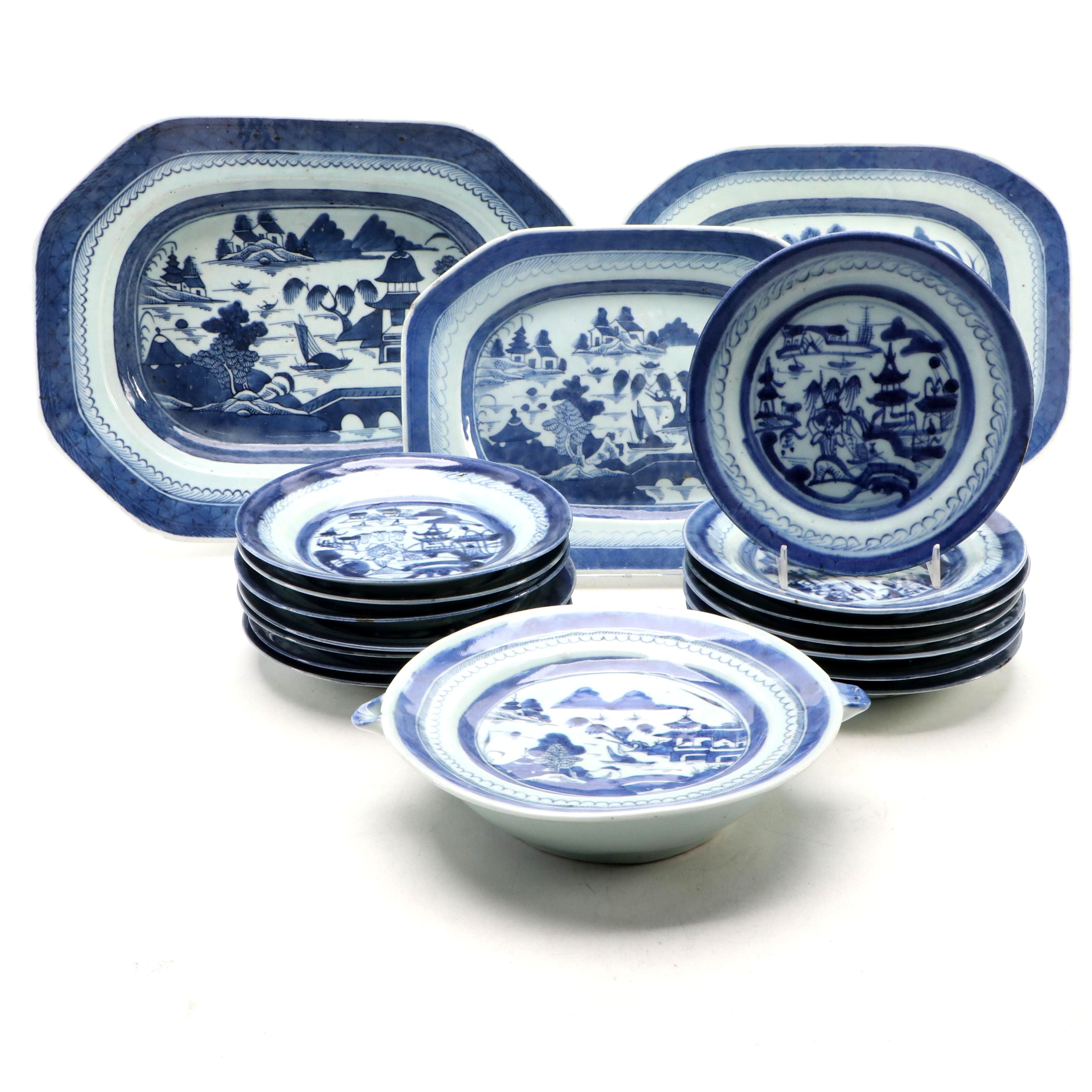 Chinese Export Porcelain Canton Warming Plate with Platters and Plate