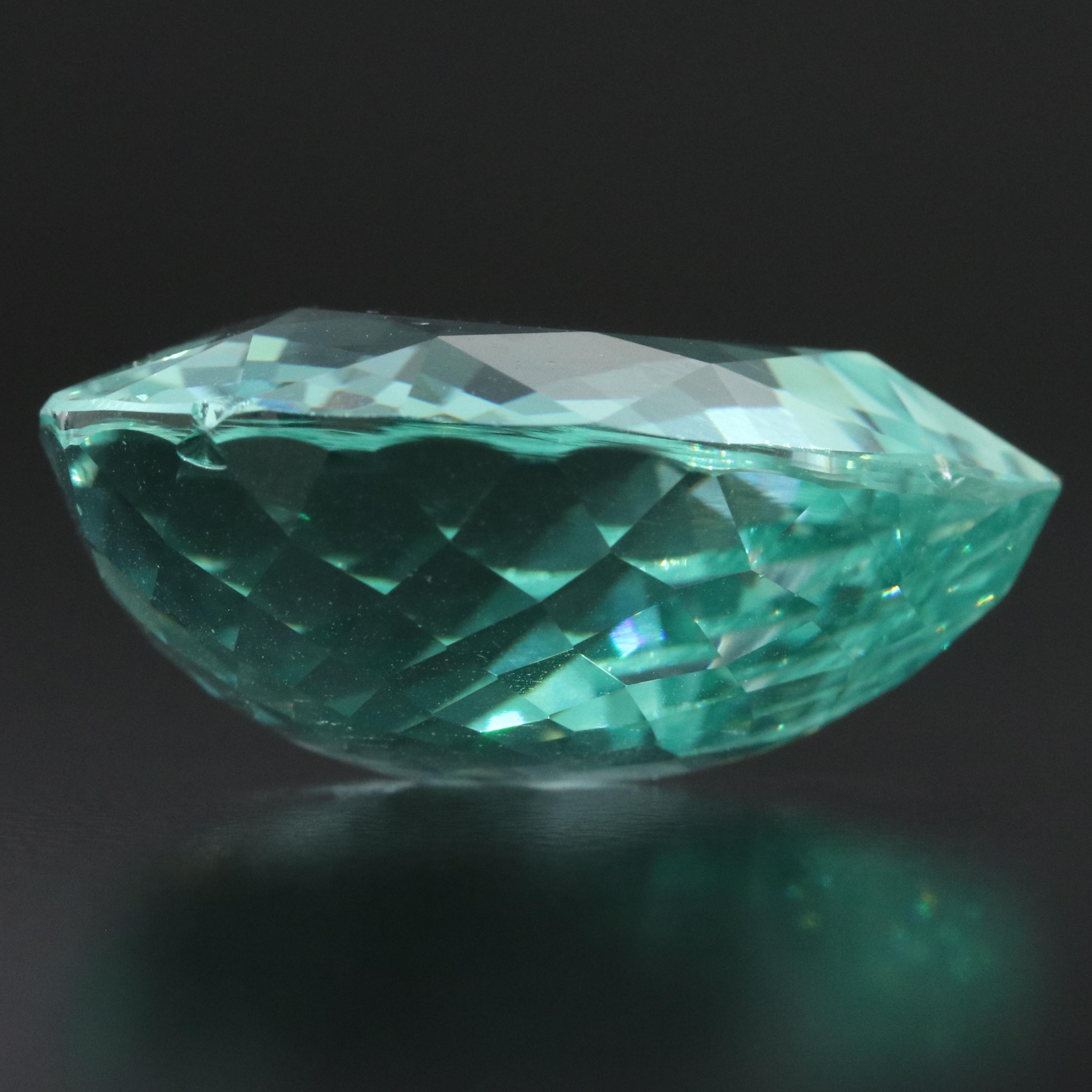 Loose 35.17 CT Glass