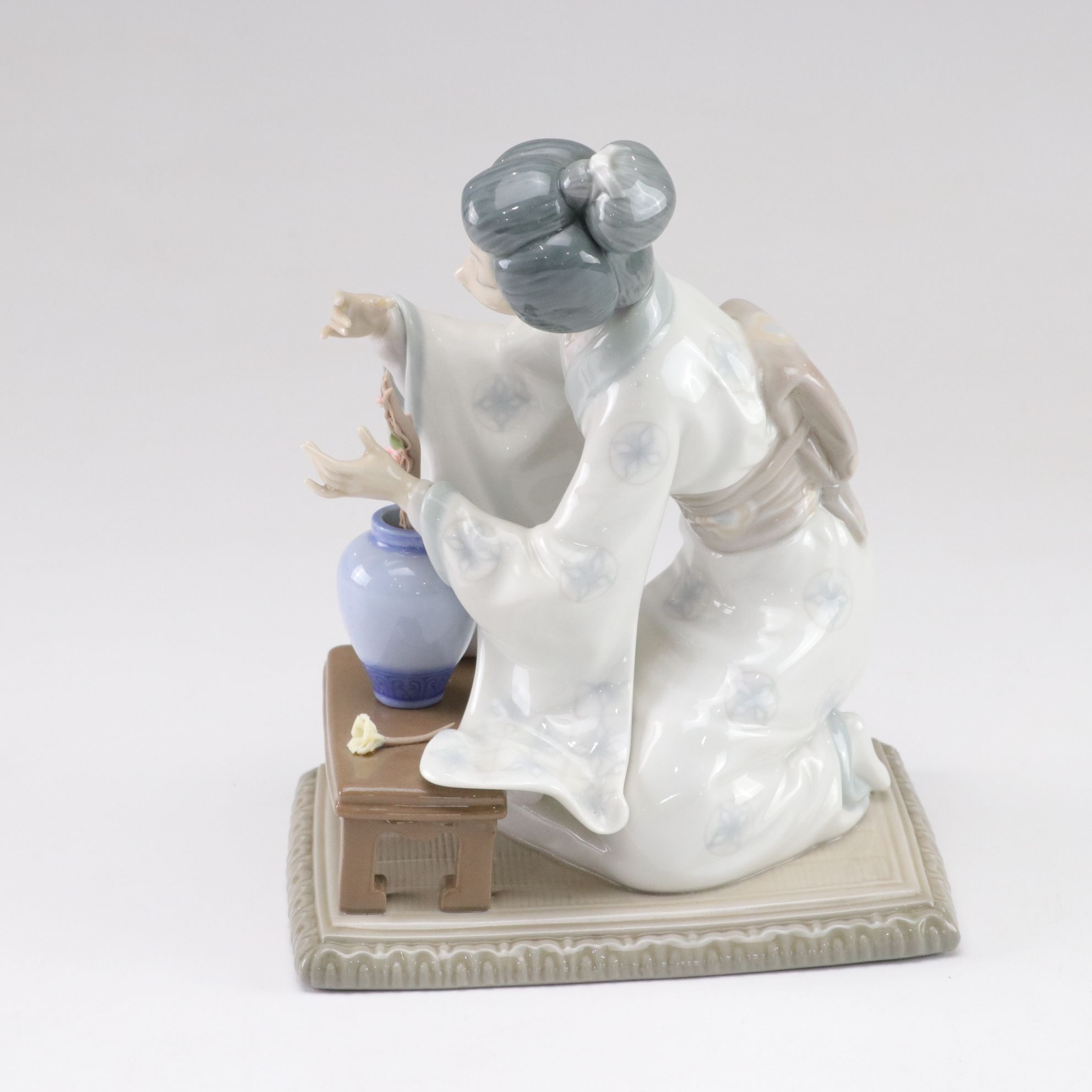 Lladró "Timid Japanese" and "Japanese Flower Arranger" Figurines