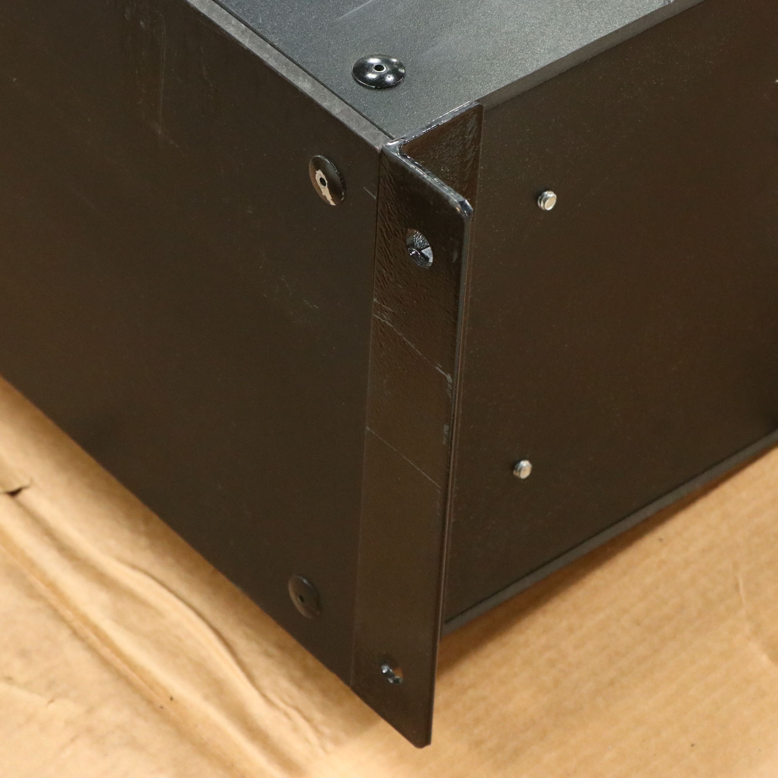 Da-Lite Tensioned Executive Projection Screen