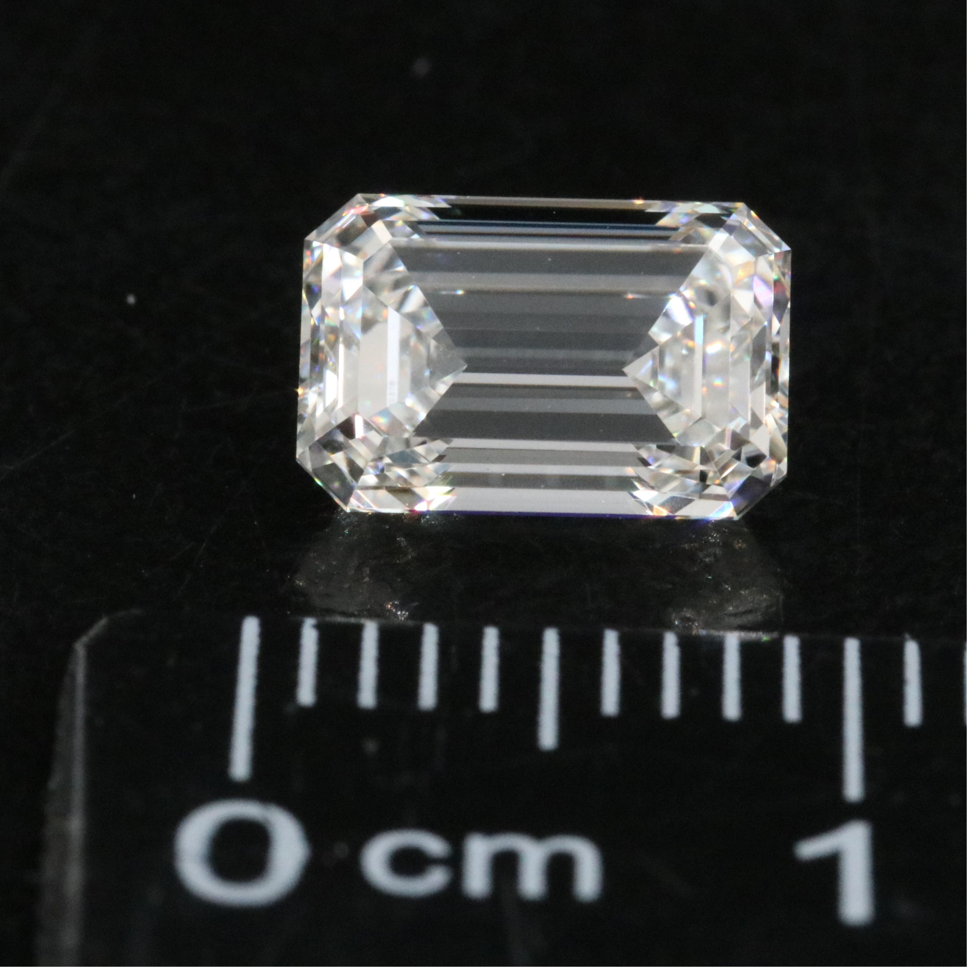 Loose 1.73 CT Lab Grown Diamond with IGI Report