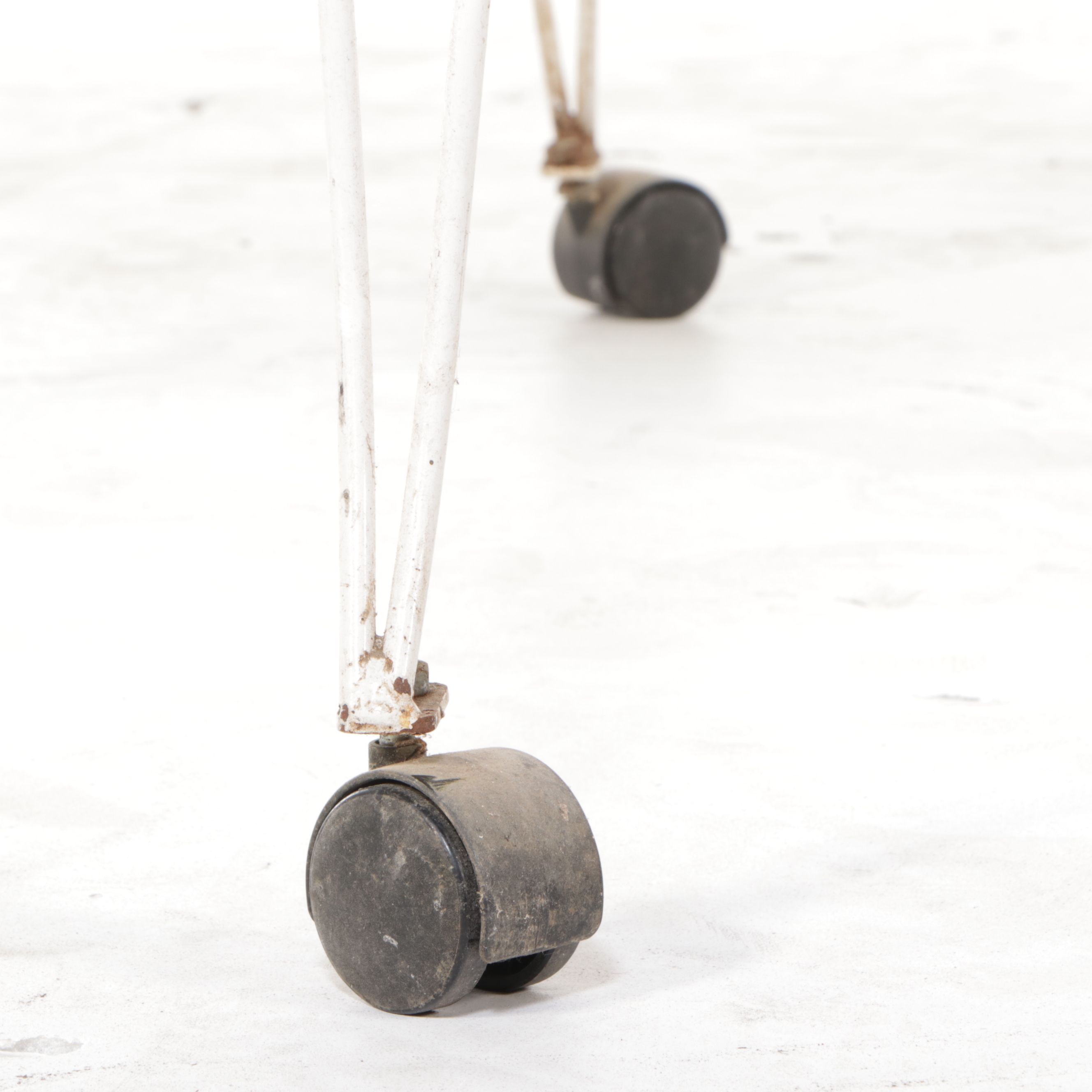 White Metal Bird Cage