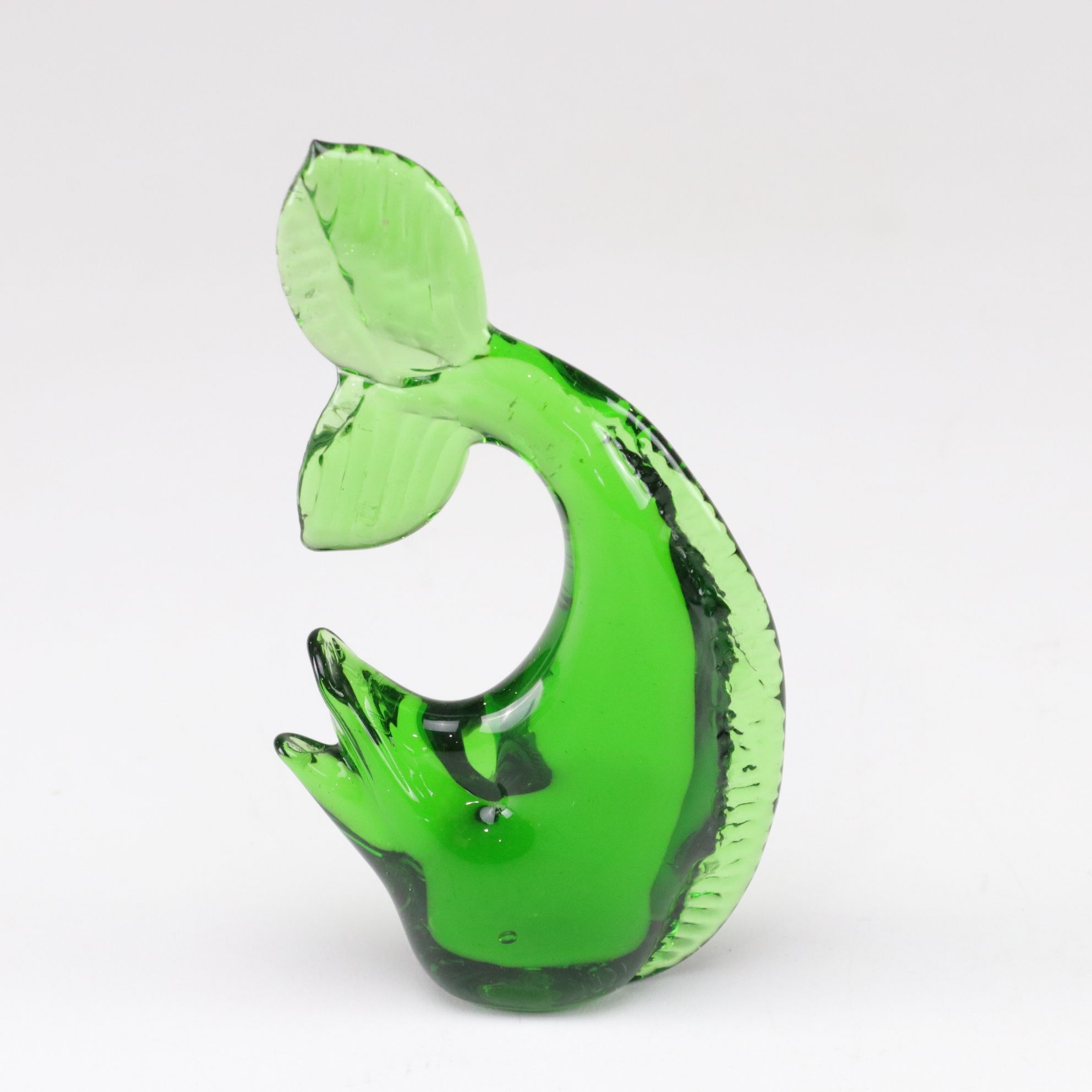 Kanawha Green Glass Fish Figurine with Anchor Hocking Bowls