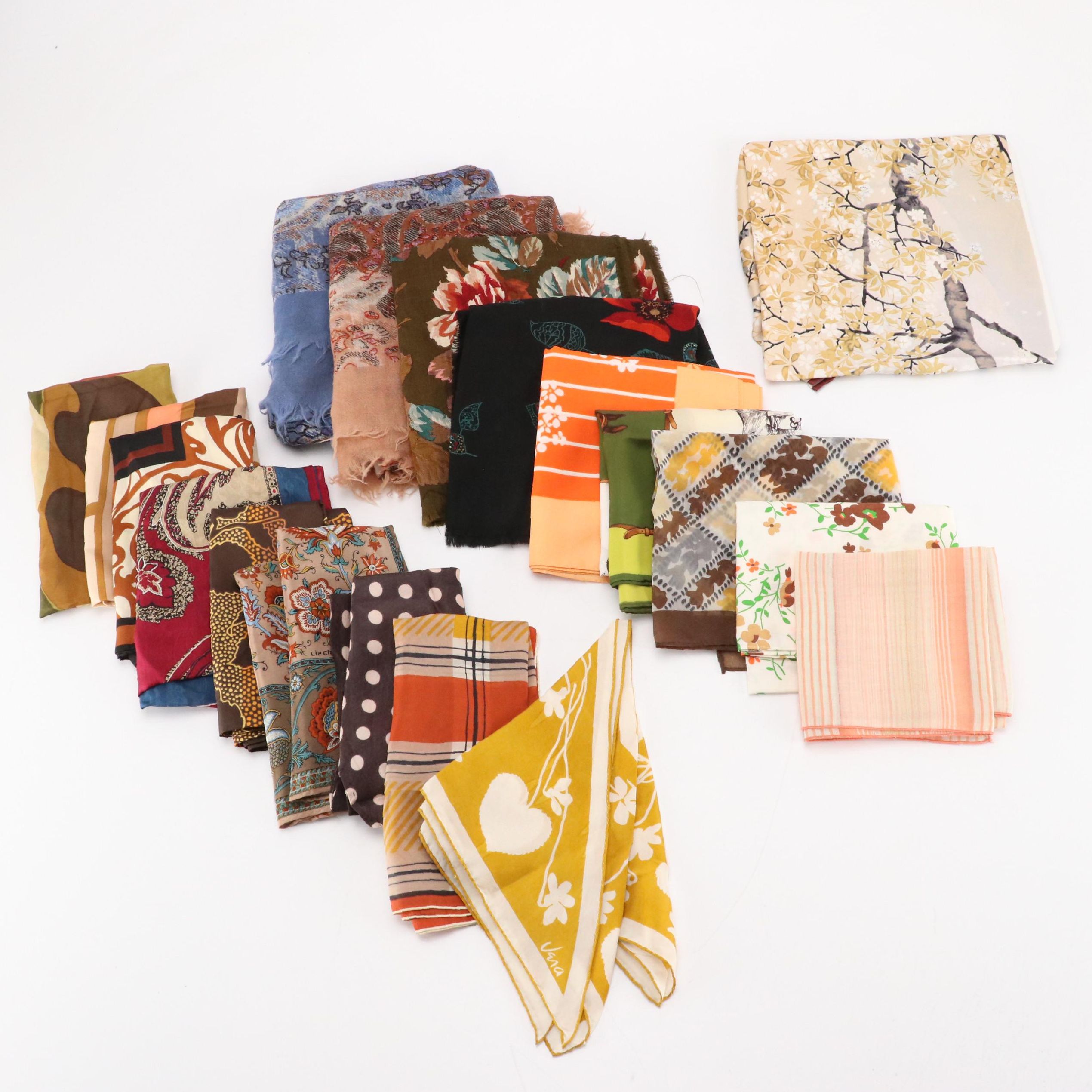 Oscar de La Renta, Echo, Vara, and More Vintage Patterned Scarves