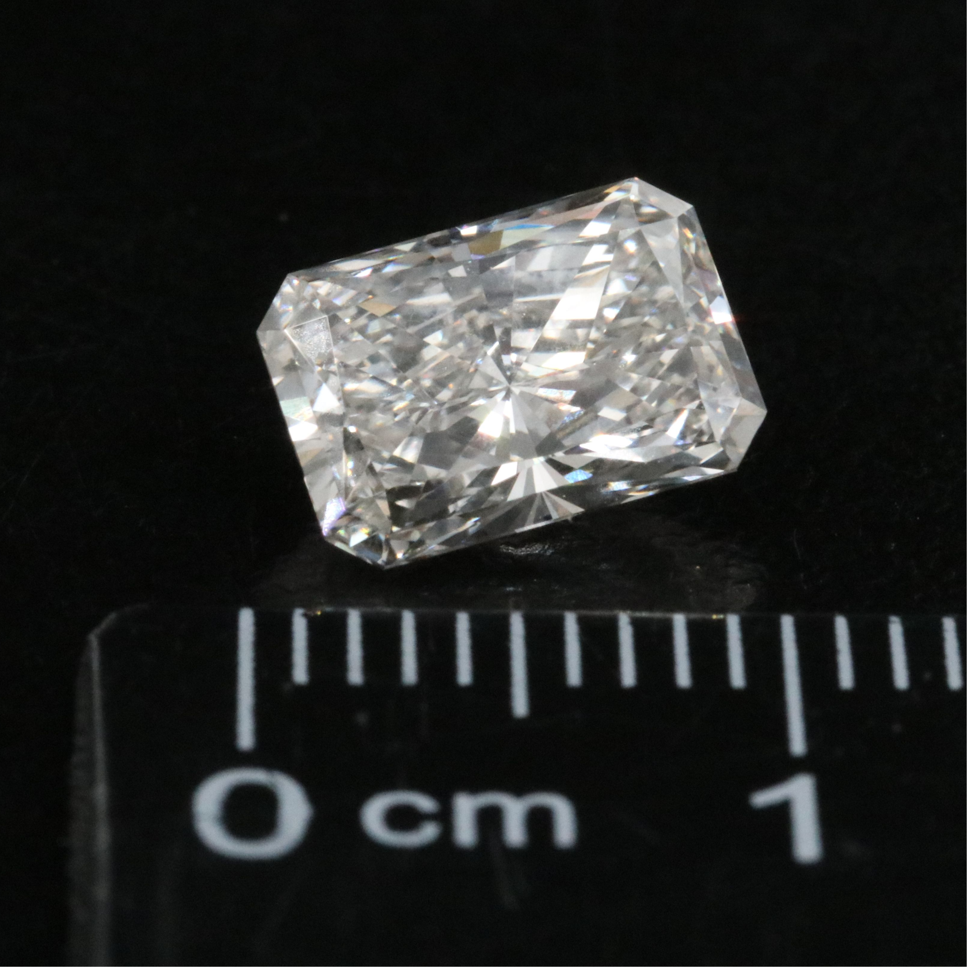 Loose 1.82 CT Lab Grown Diamond with IGI Report