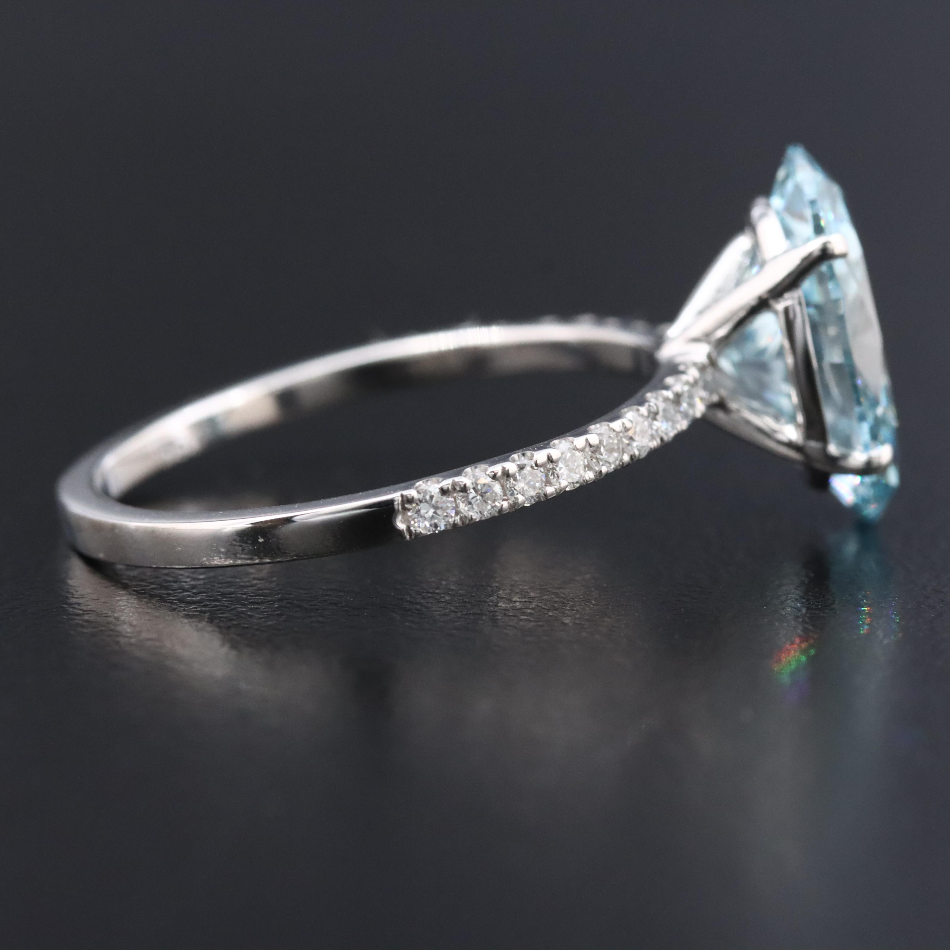 18K 3.27 CTW Lab Grown Diamond Ring with Fancy Blue Center and IGI Report