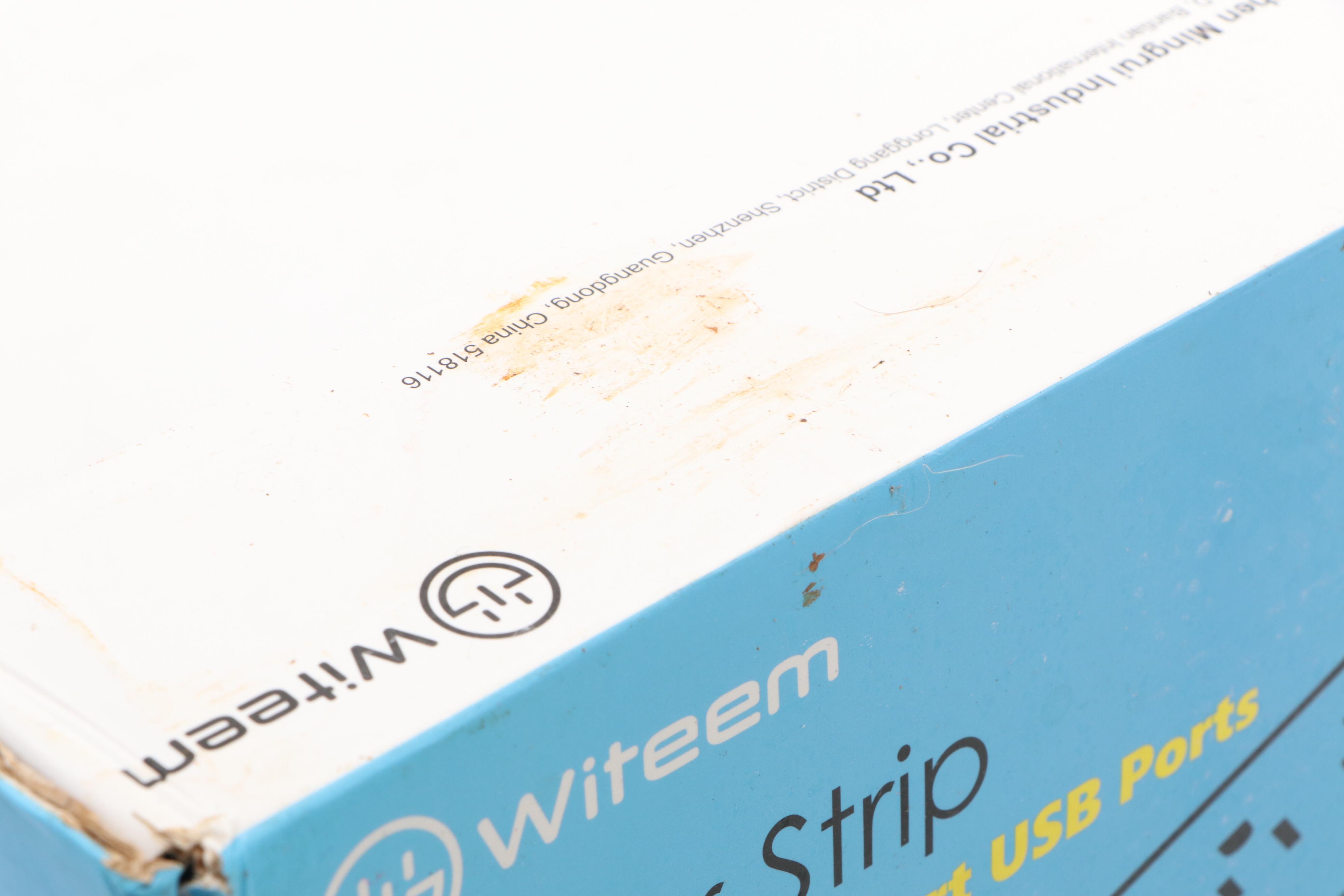 Dual Arm Mount for Flatscreen TV and Witeem 6-Foot Power Strip