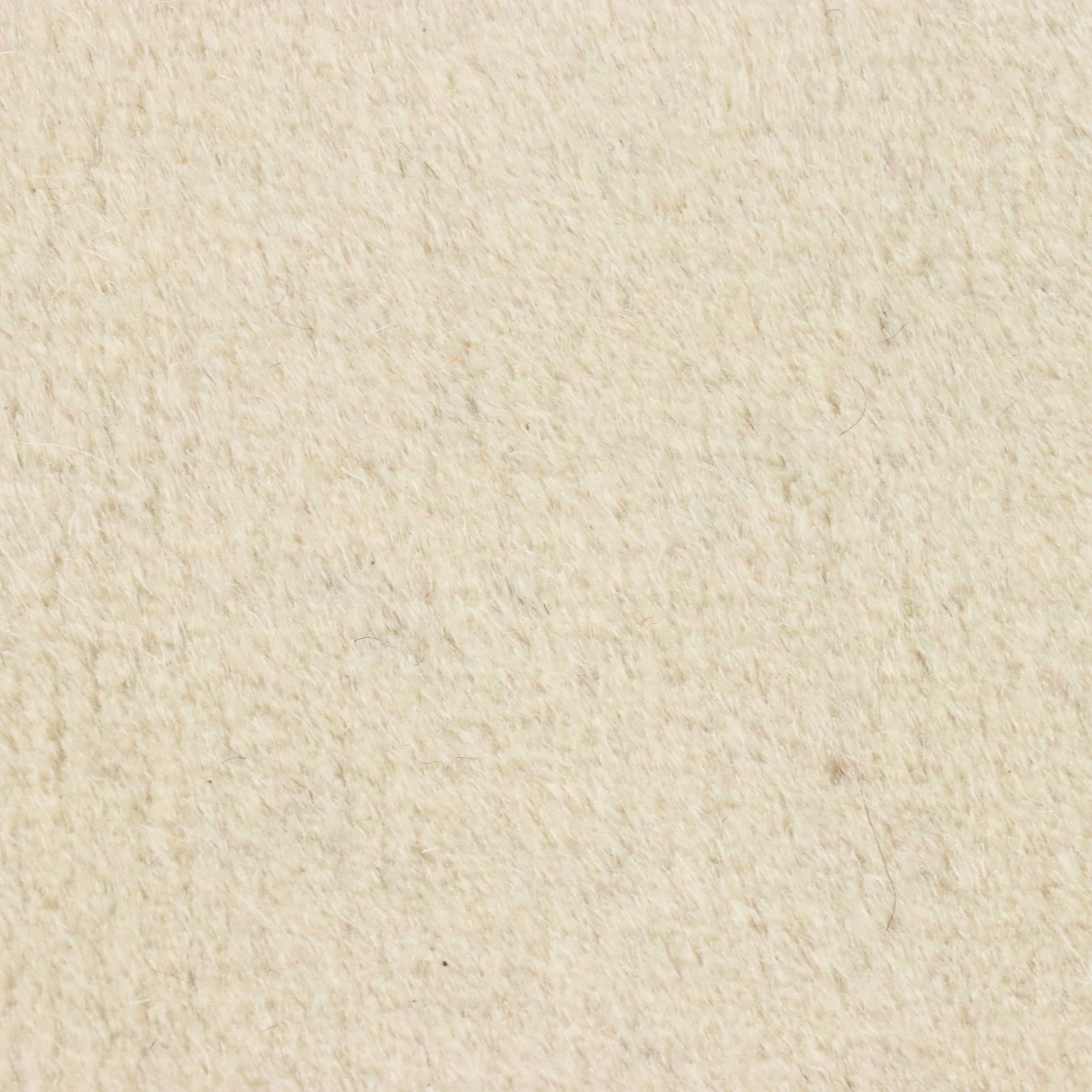 5'9 Round Hand-Knotted Chinese Peking Area Rug