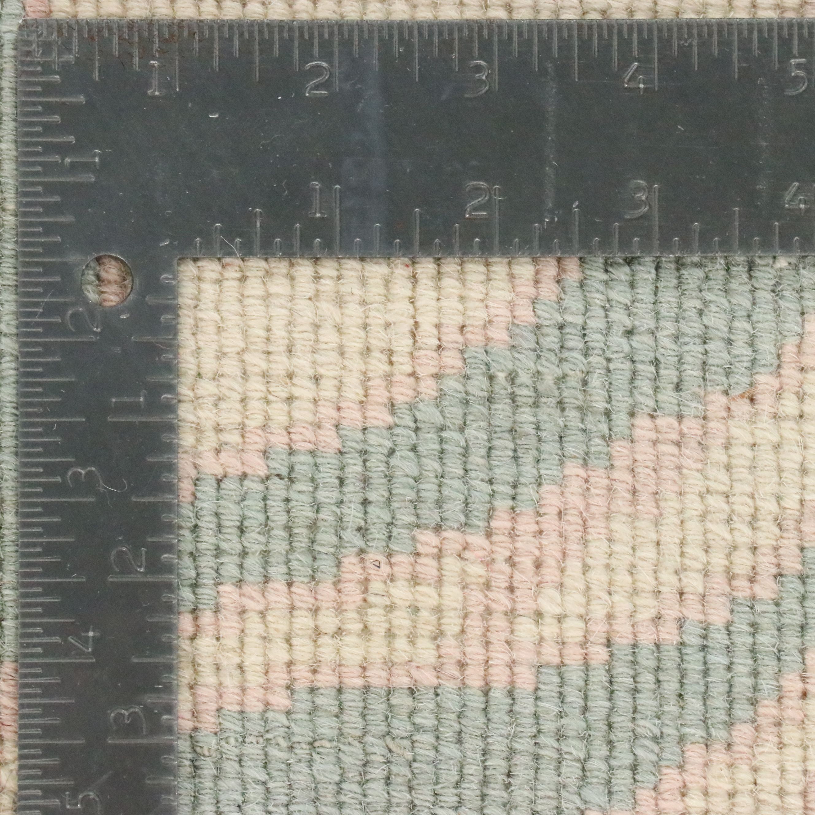 5'9 Round Hand-Knotted Chinese Peking Area Rug