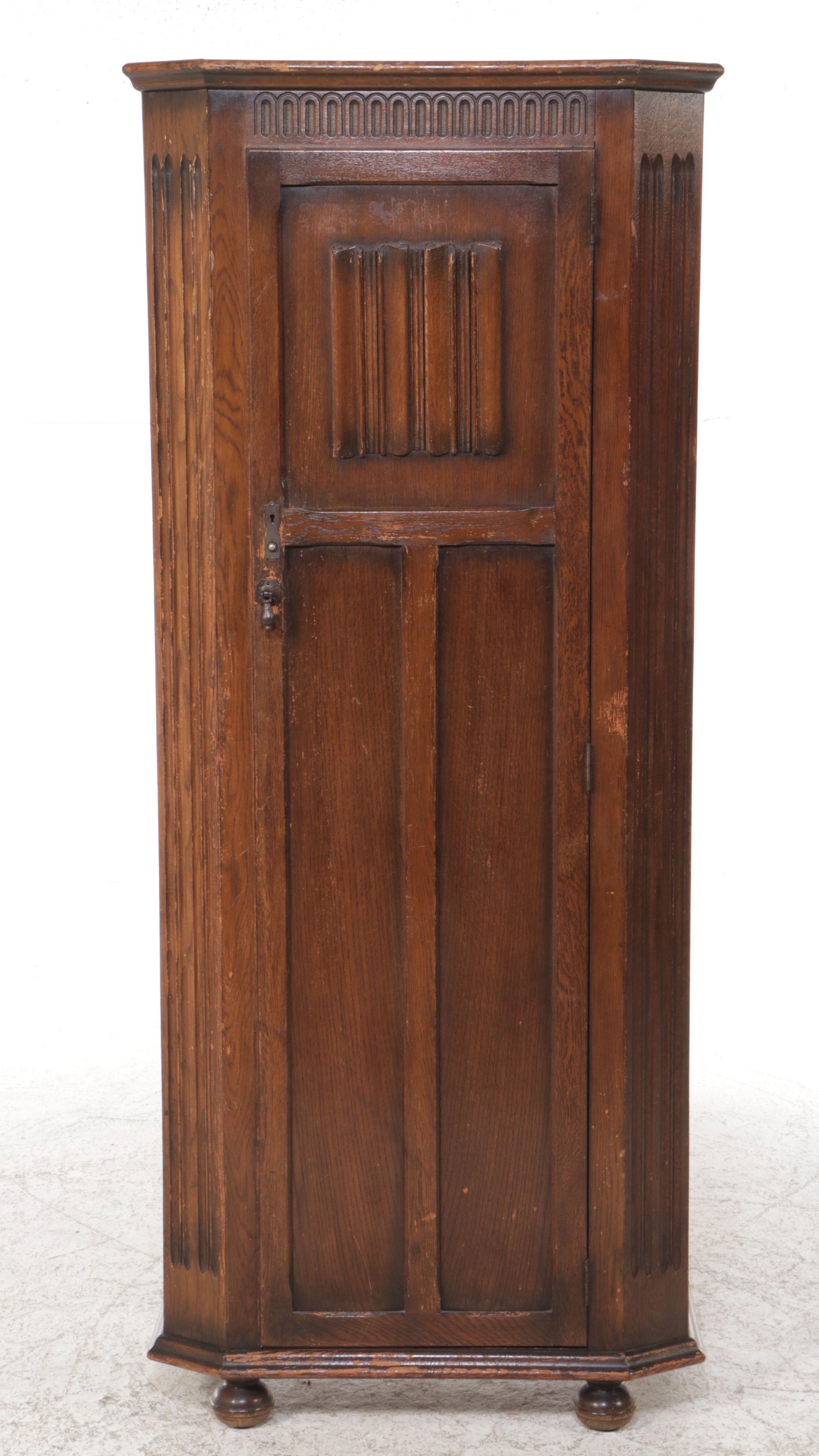 Oak Single Wardrobe, Early to Mid-20th Century