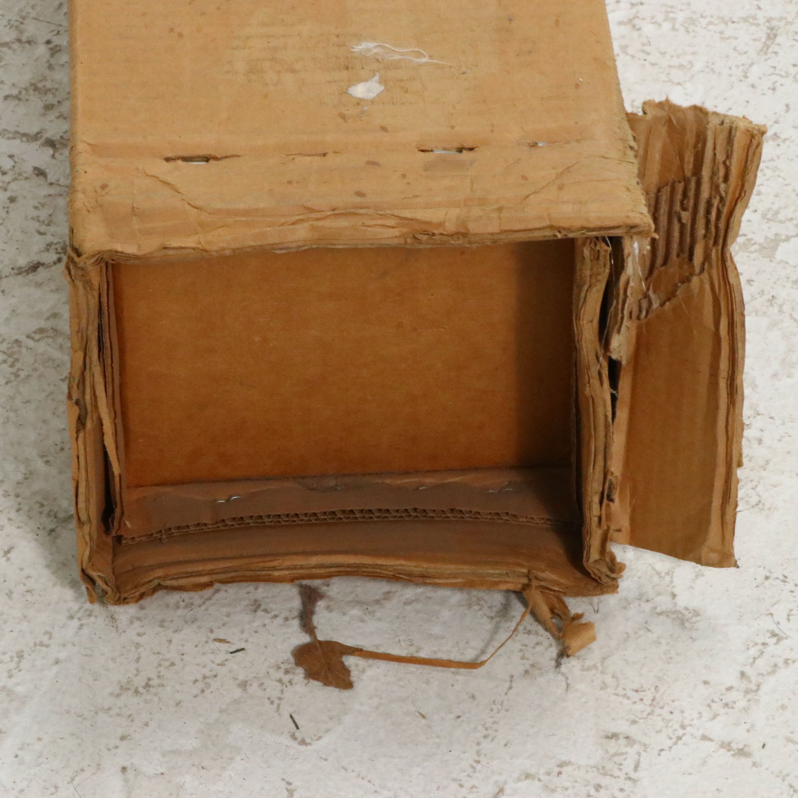 Da-Lite Advantage Manual Projection 12' x 12' Screen with Matte White Housing