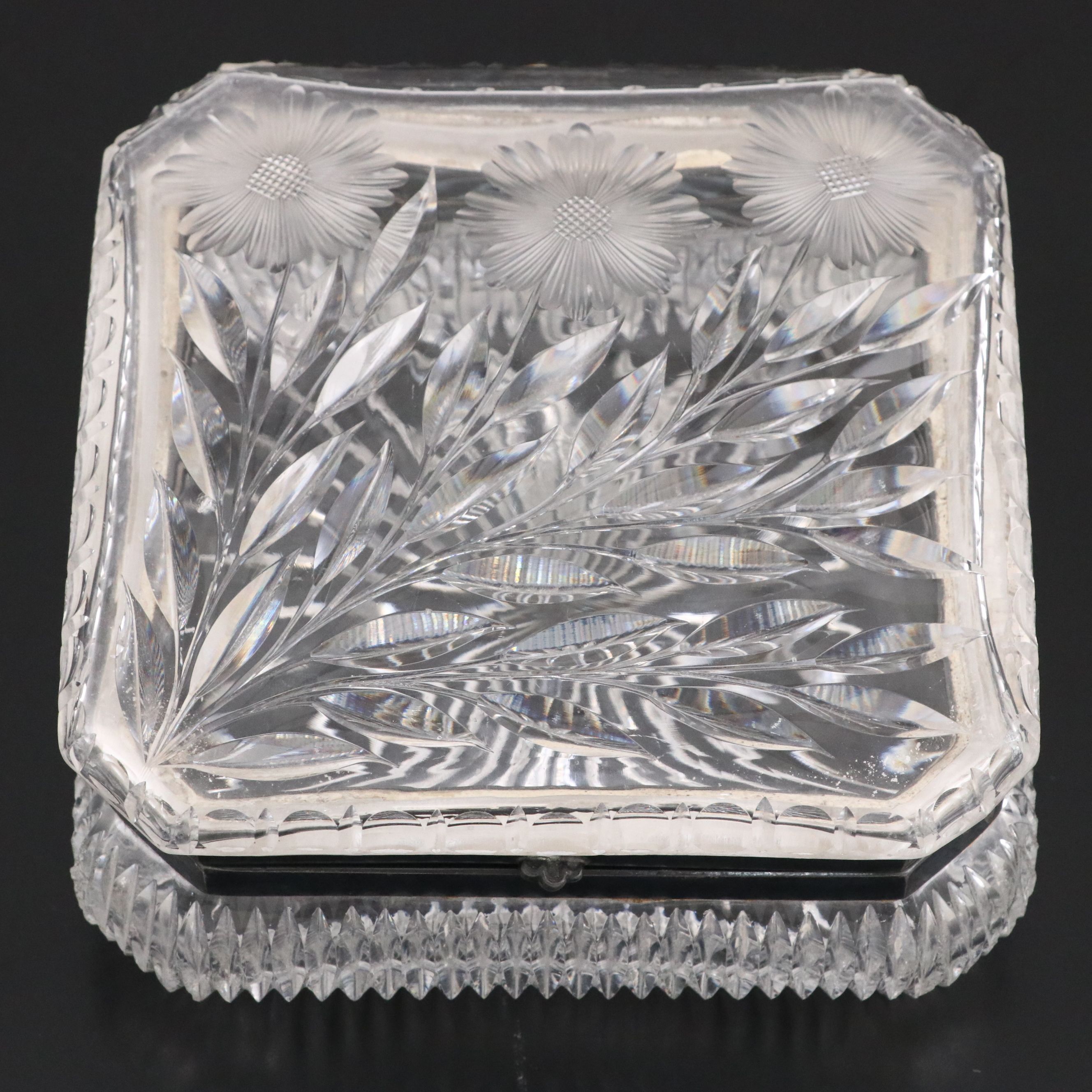 American Brilliant Style Cut Glass Covered Box, Early 20th Century