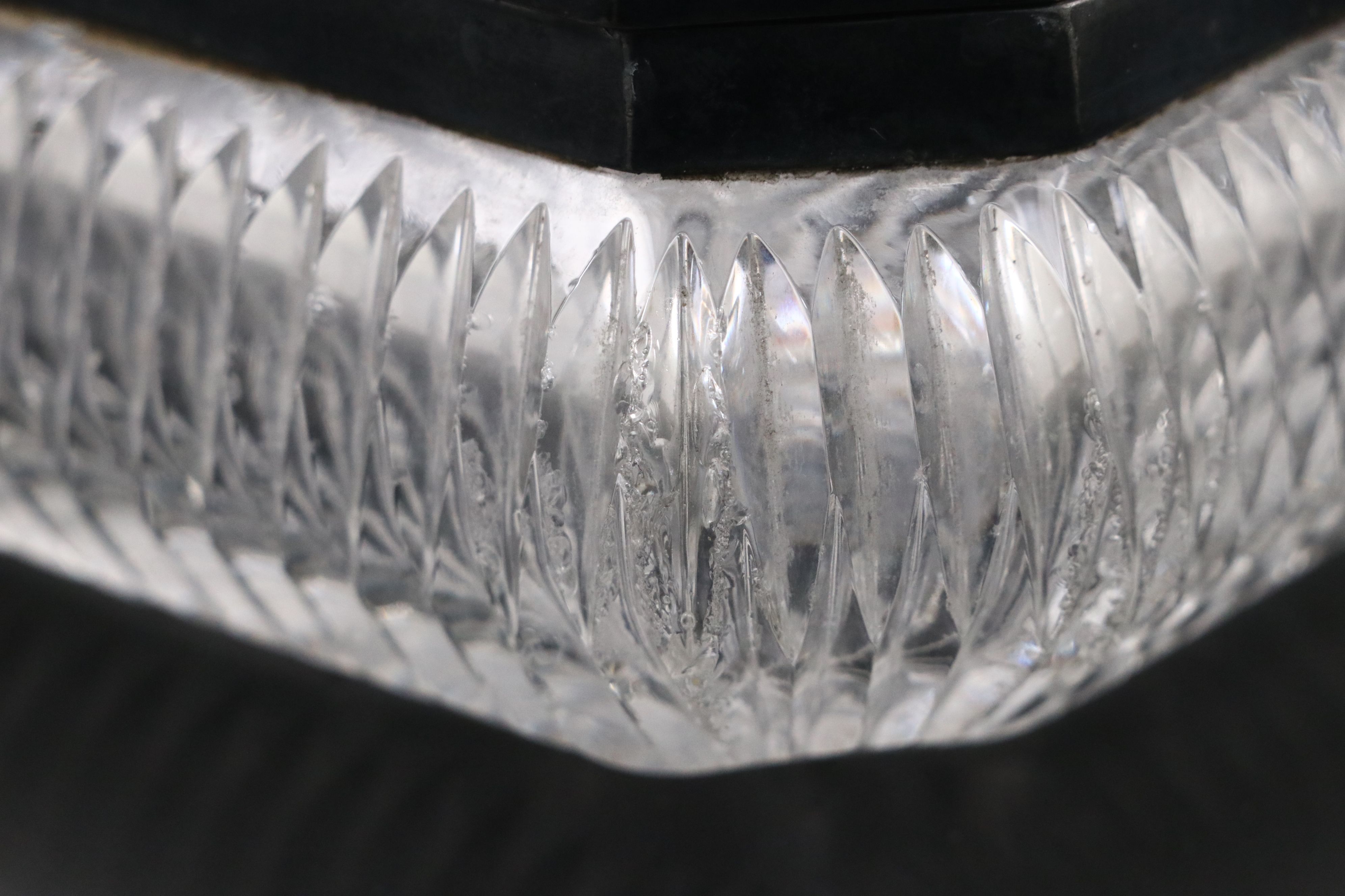 American Brilliant Style Cut Glass Covered Box, Early 20th Century