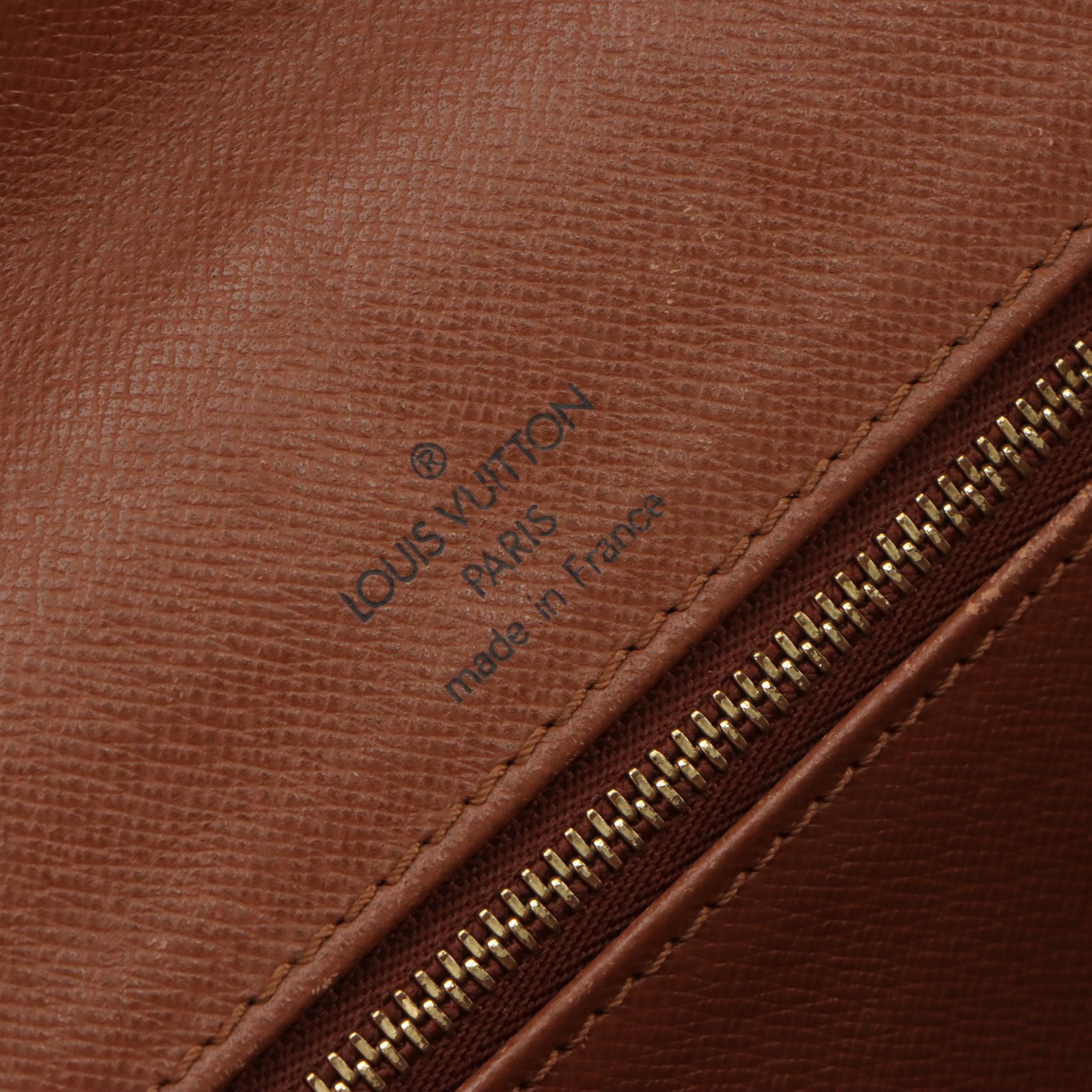 Louis Vuitton Pochette Dame Clutch in Monogram Canvas and Leather