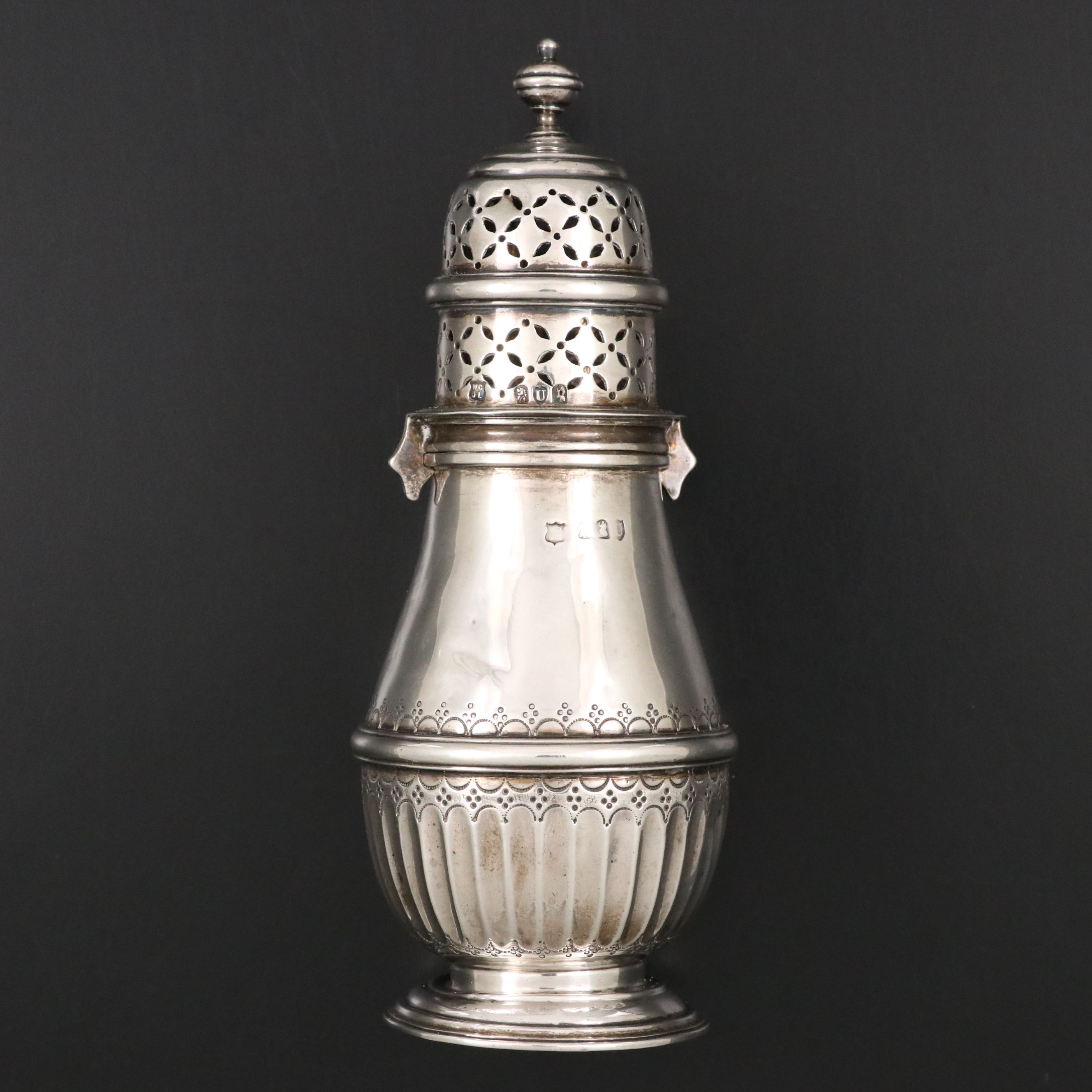 Goldsmiths & Silversmiths Co. Irish Sterling Silver Muffineer, 1890