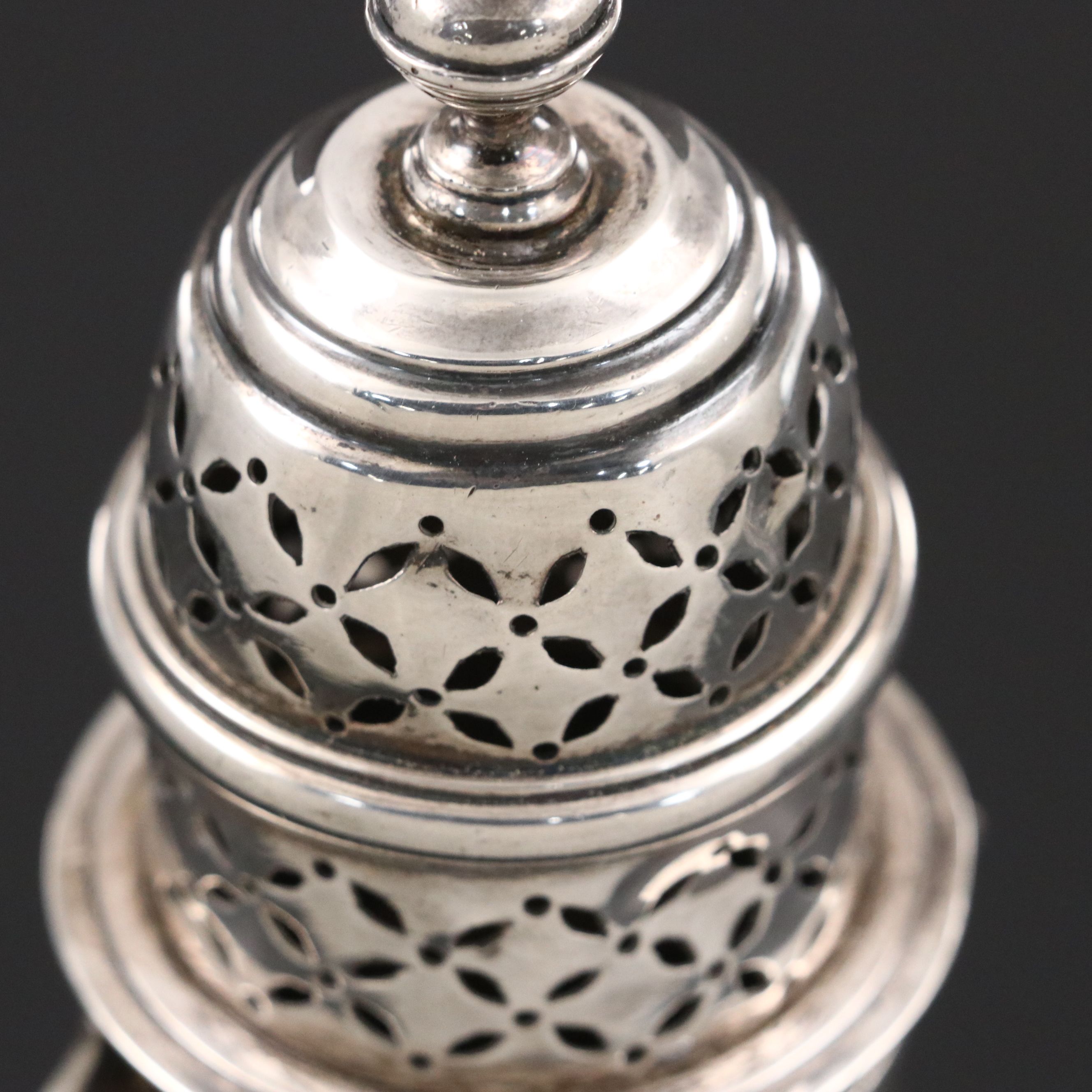 Goldsmiths & Silversmiths Co. Irish Sterling Silver Muffineer, 1890