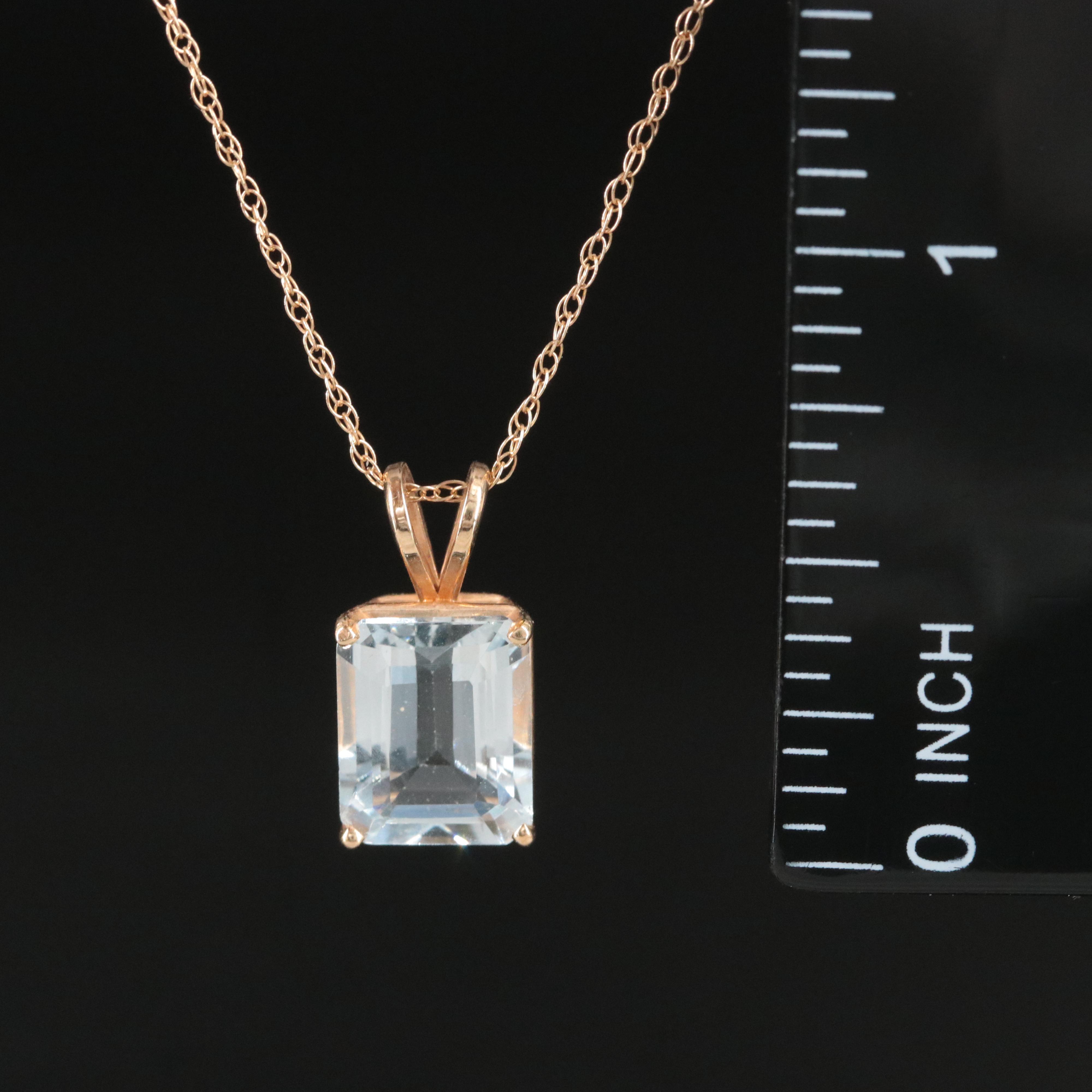 14K Aquamarine Pendant Necklace