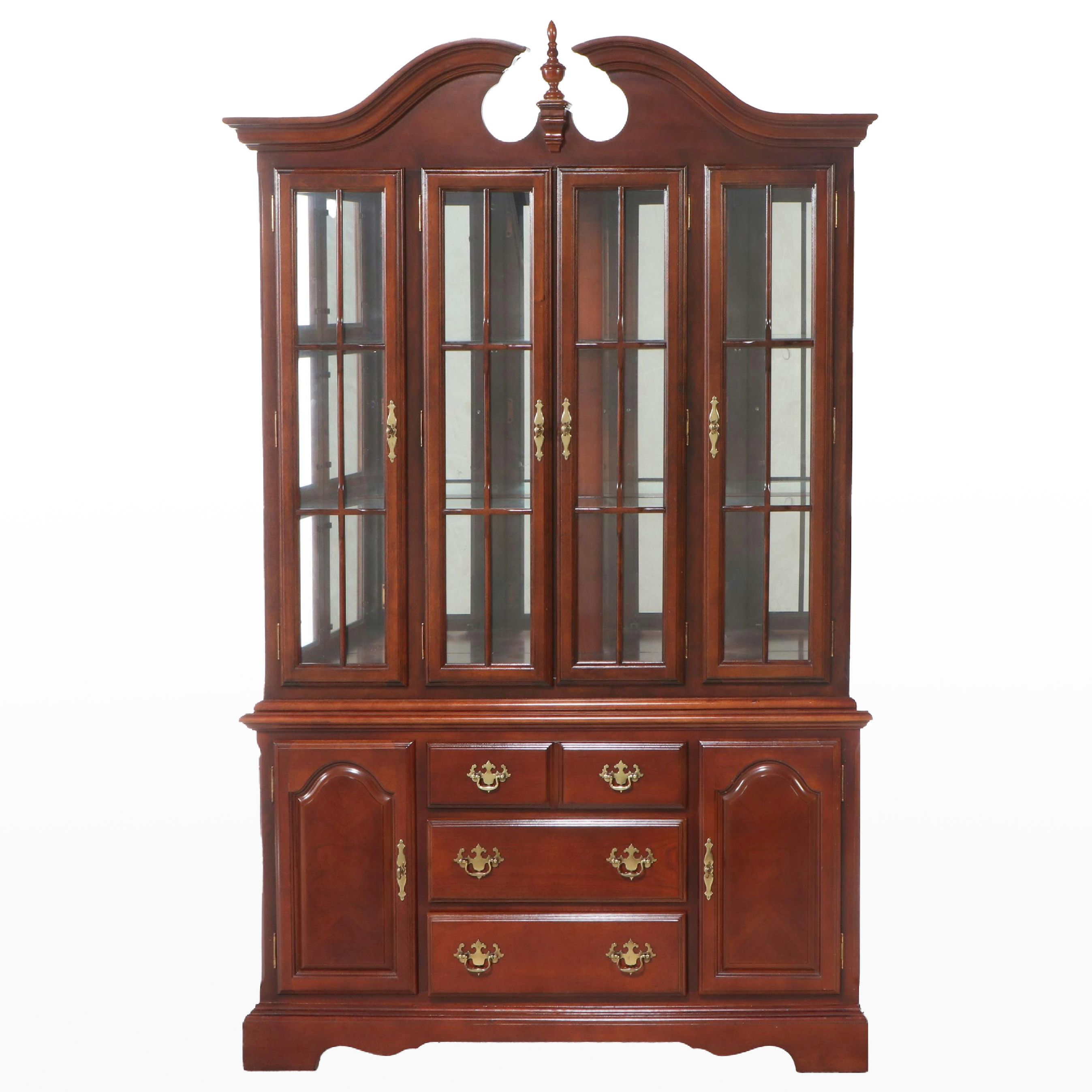 Universal Furniture Chippendale Style Illuminated Mahogany China Cabinet