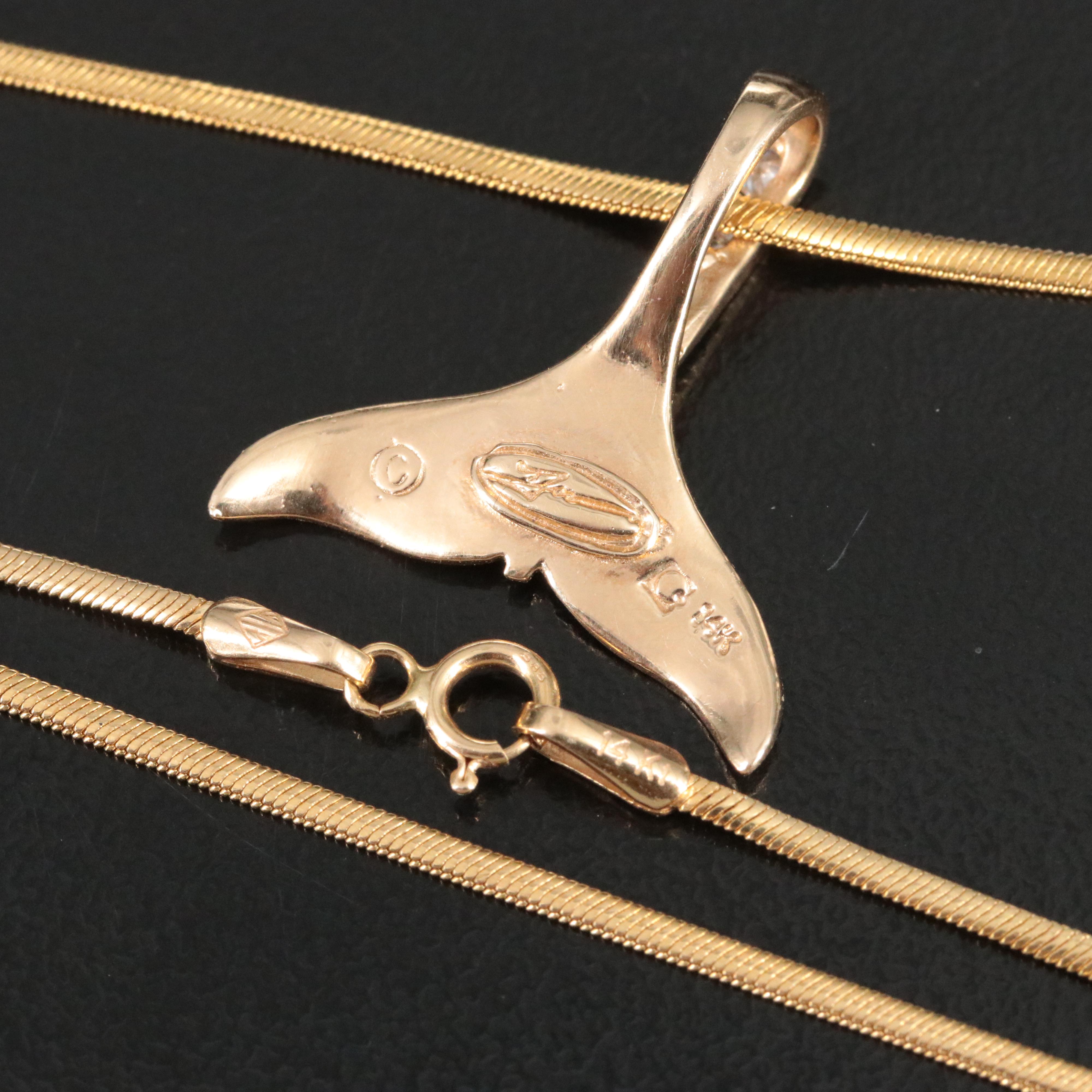 14K 0.15 CTW Diamond Fishtail Pendant Necklace