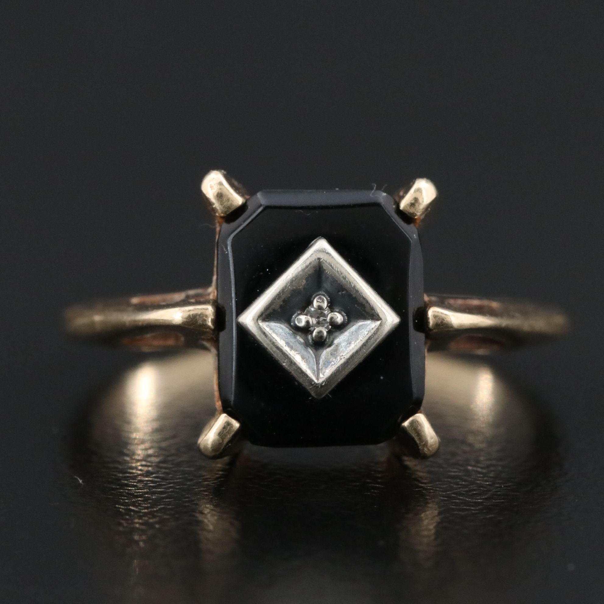 Vintage 10K Black Onyx and Diamond Ring