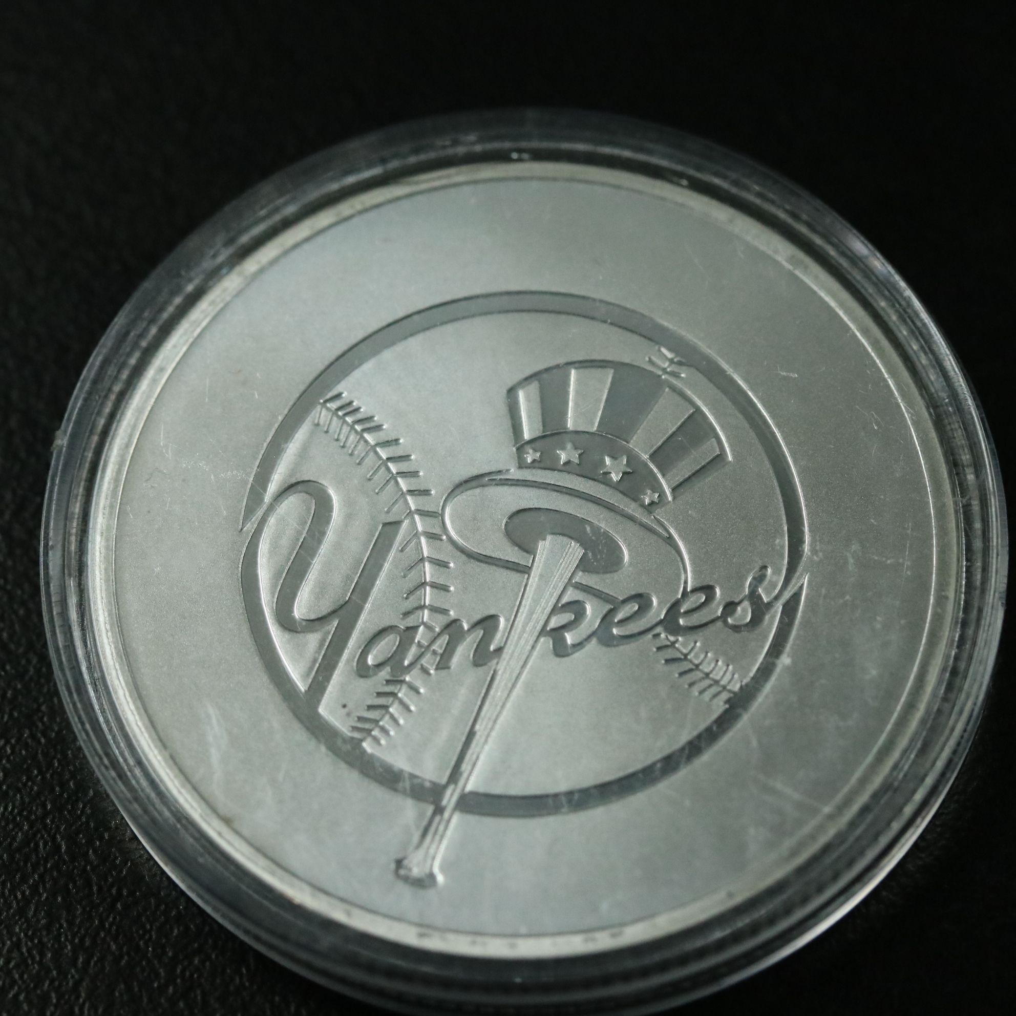 2024 New Zealand One Ounce .999 Silver Round Commemorating the New York Yankees