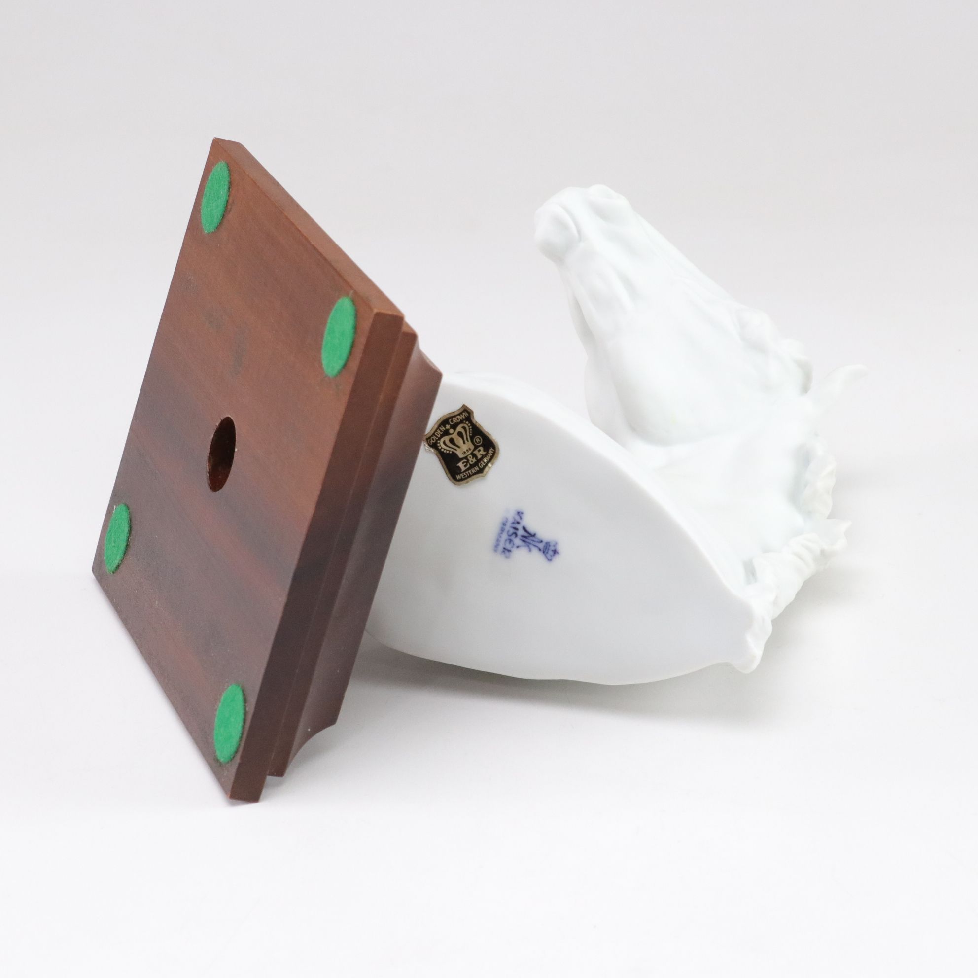 Franklin Mint Hand-Painted Porcelain Figurine "Racing the Wind" and Kaiser Horse