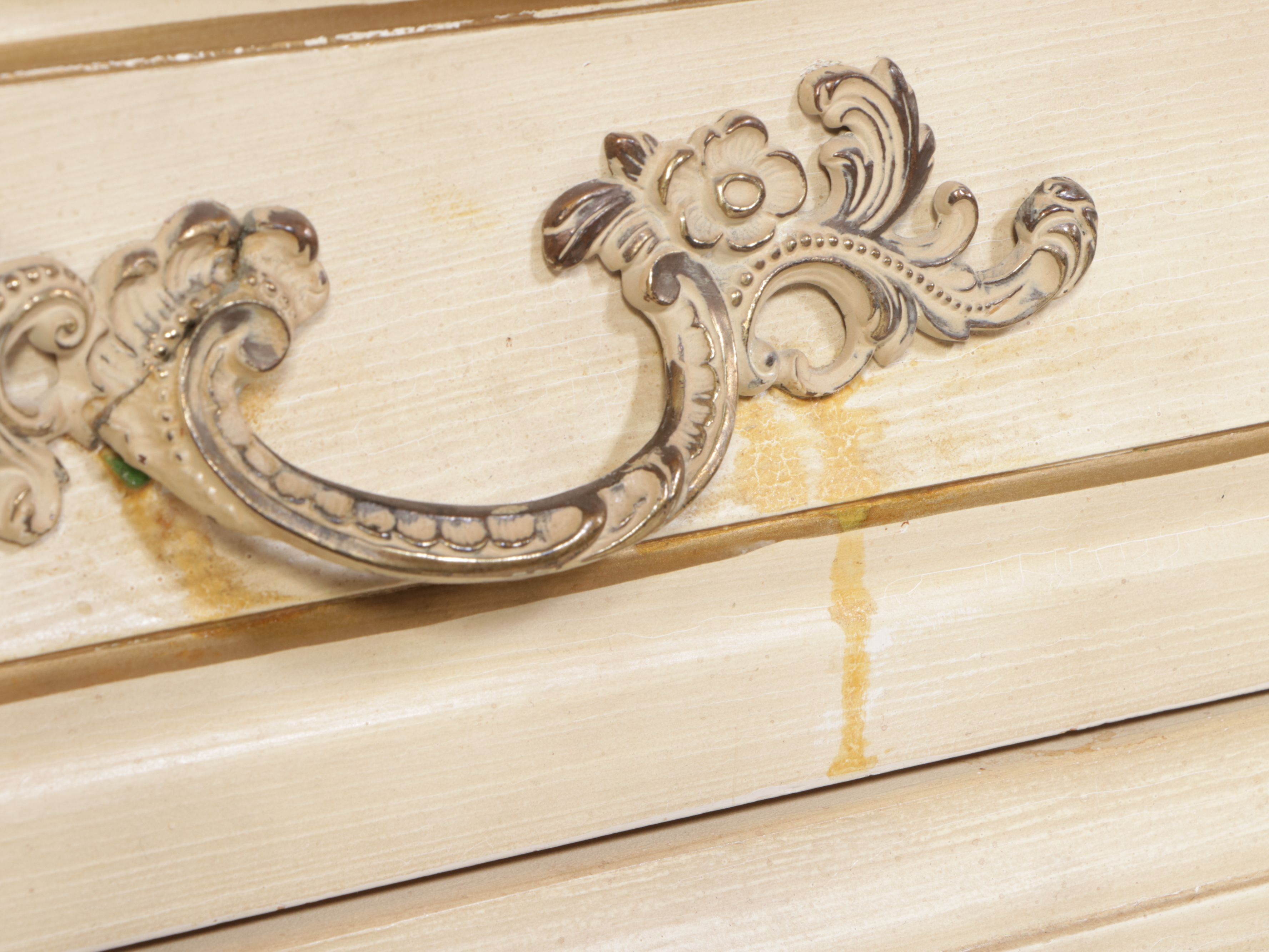 French Provincial Painted Wood Dresser, Mid to Late 20th Century