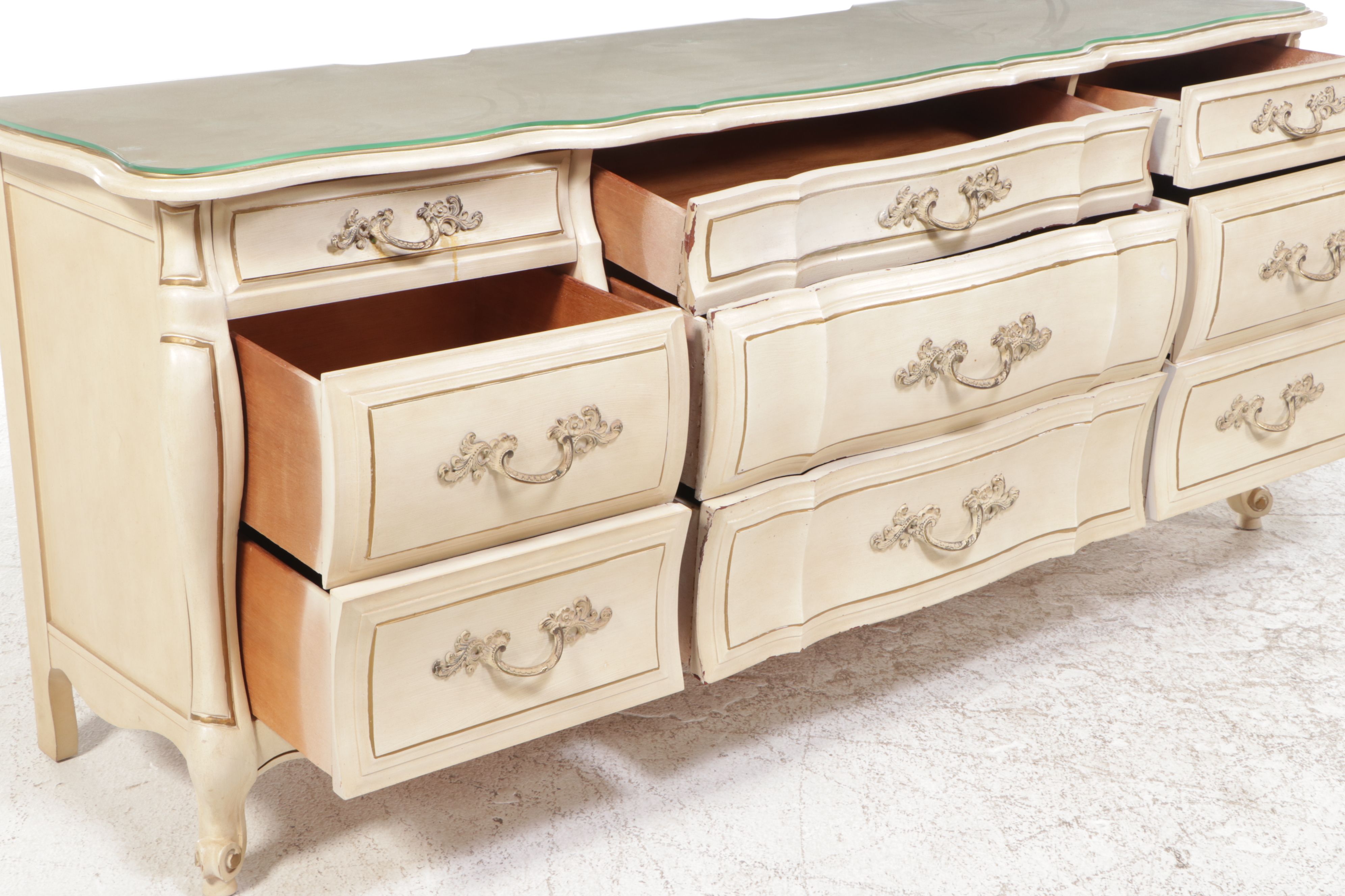 French Provincial Painted Wood Dresser, Mid to Late 20th Century