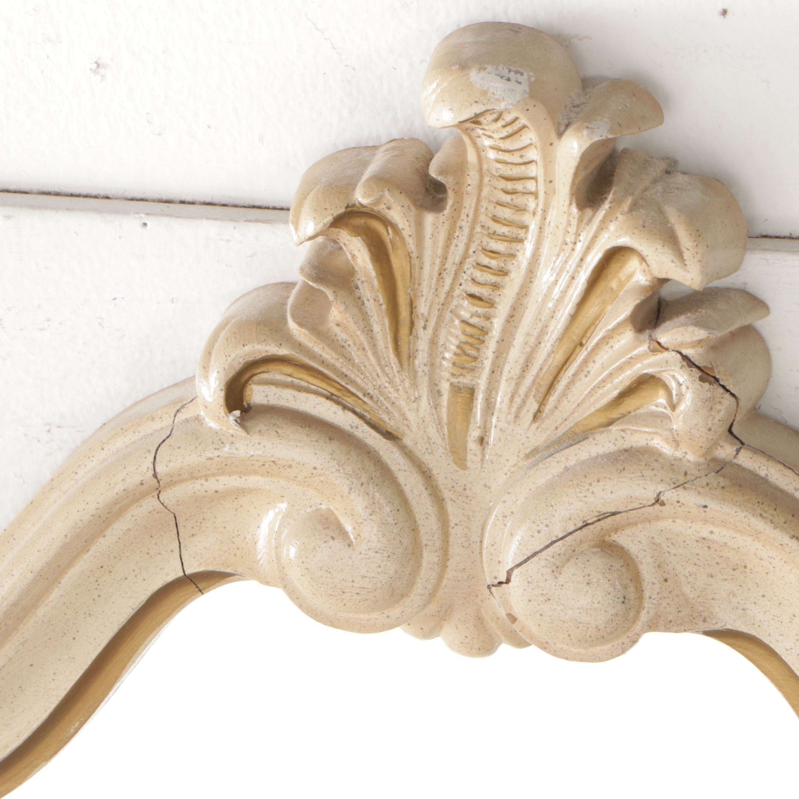 French Provincial Painted Wood Dresser, Mid to Late 20th Century