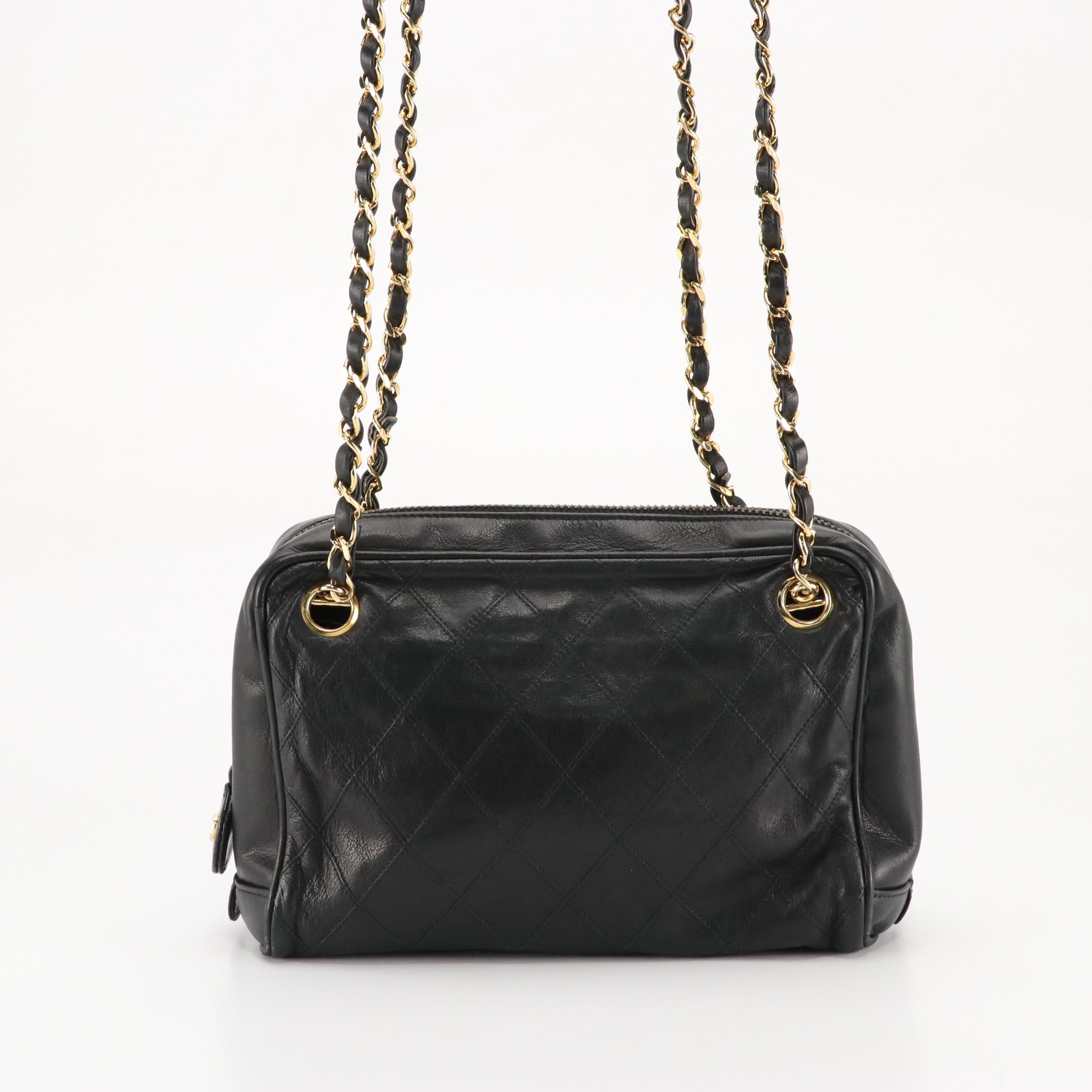 Chanel Shoulder Bag in Diamond-Quilted Lambskin Leather, 1980s