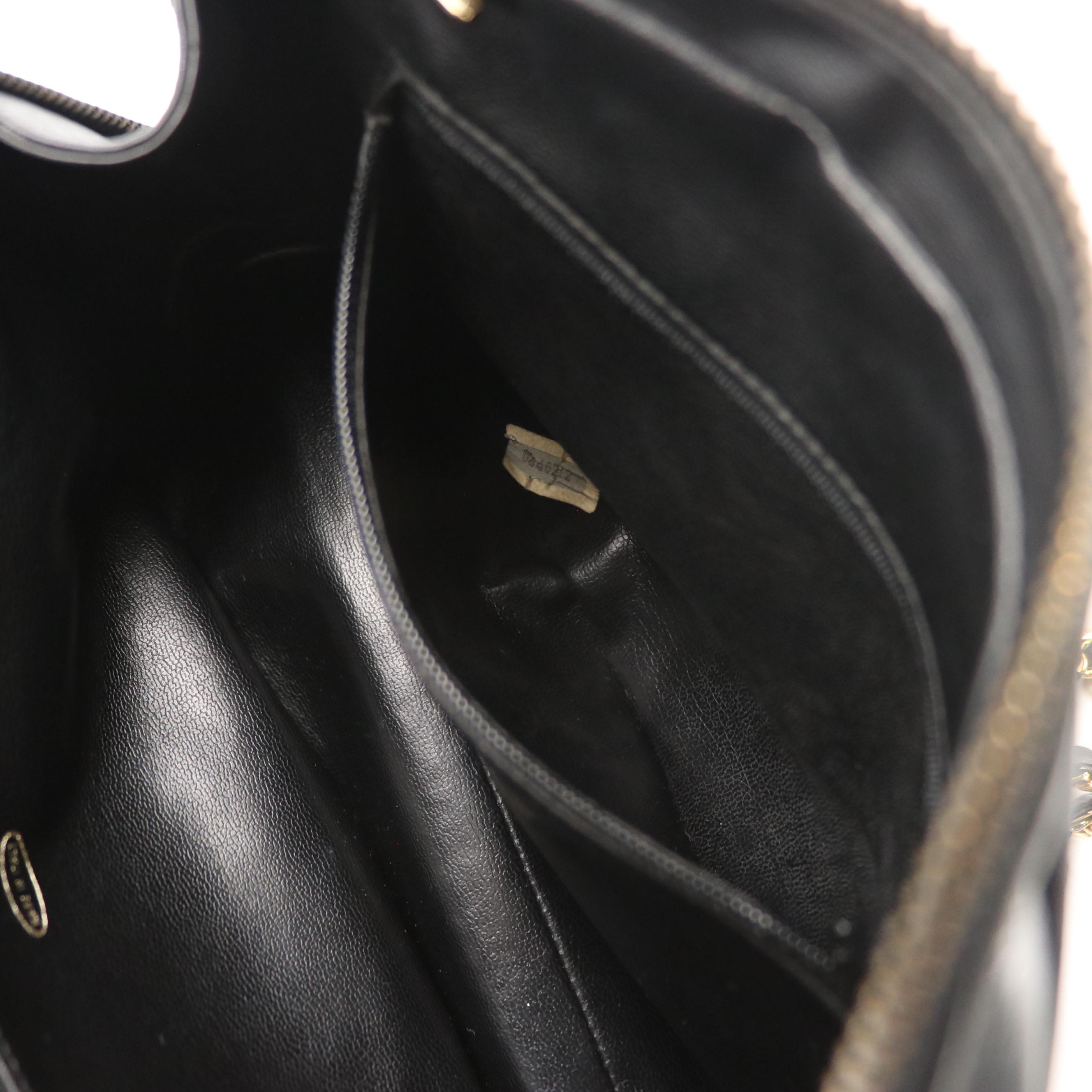 Chanel Shoulder Bag in Diamond-Quilted Lambskin Leather, 1980s