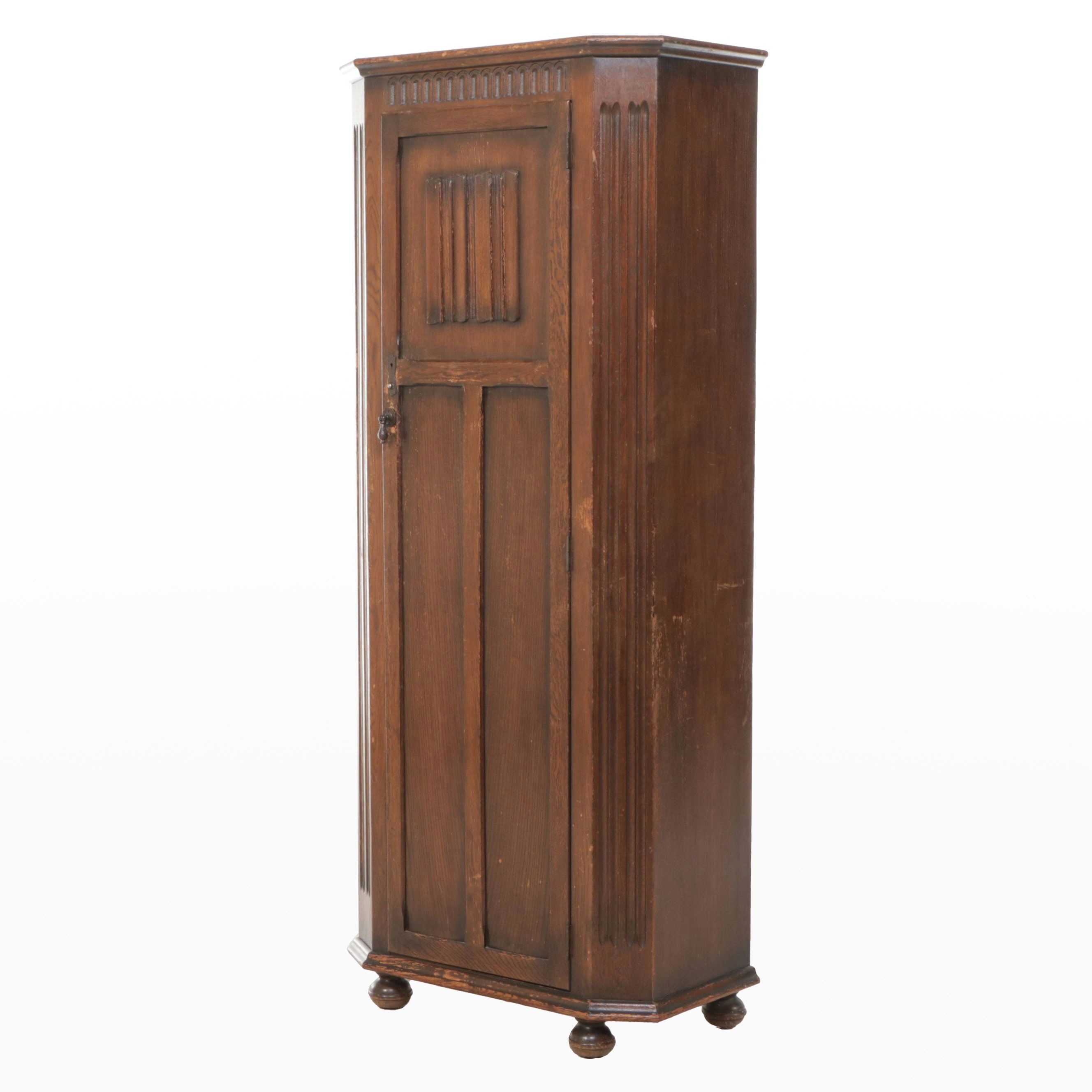 Oak Single Wardrobe, Early to Mid-20th Century