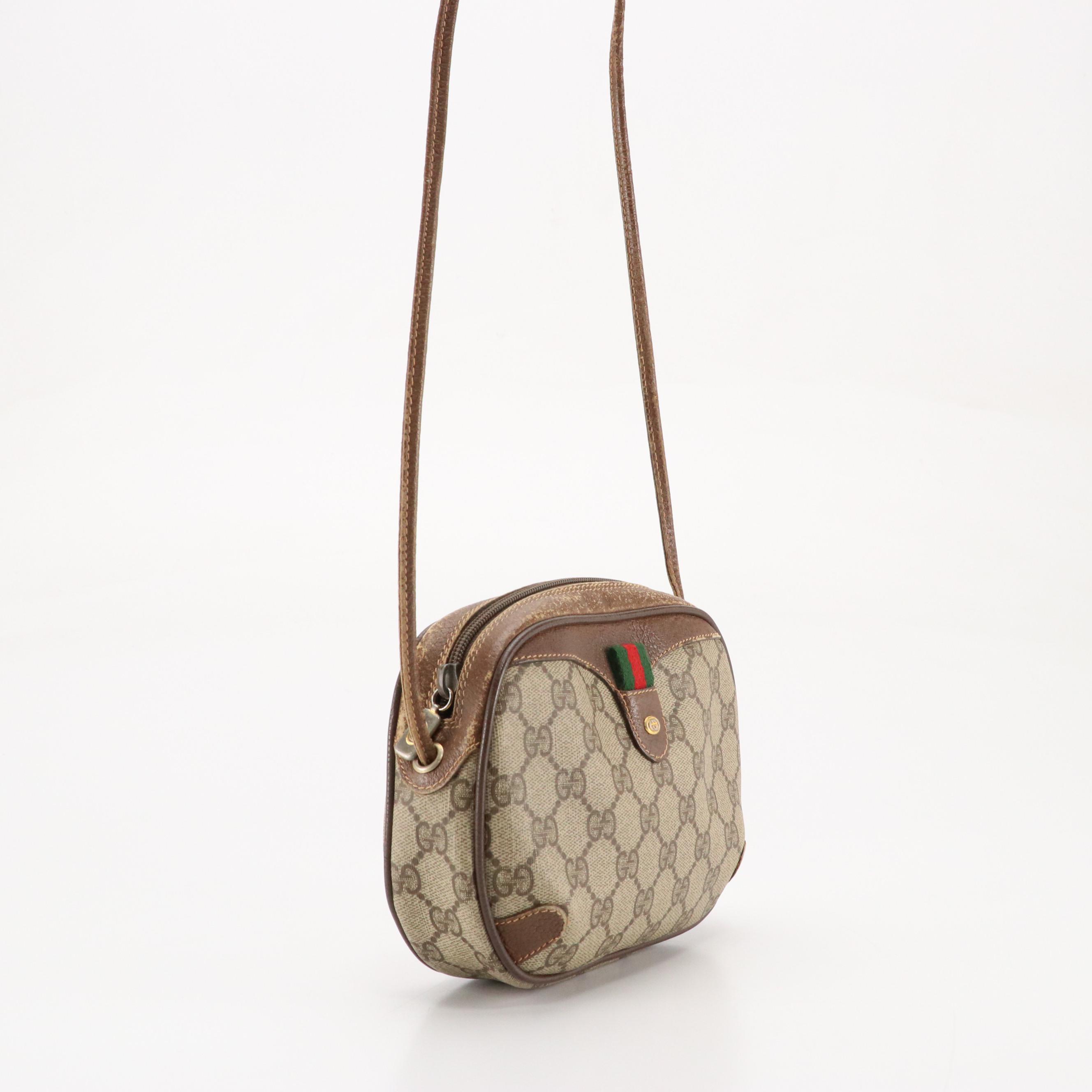 Gucci Accessory Collection Small Crossbody Bag in GG Supreme Canvas and Leather