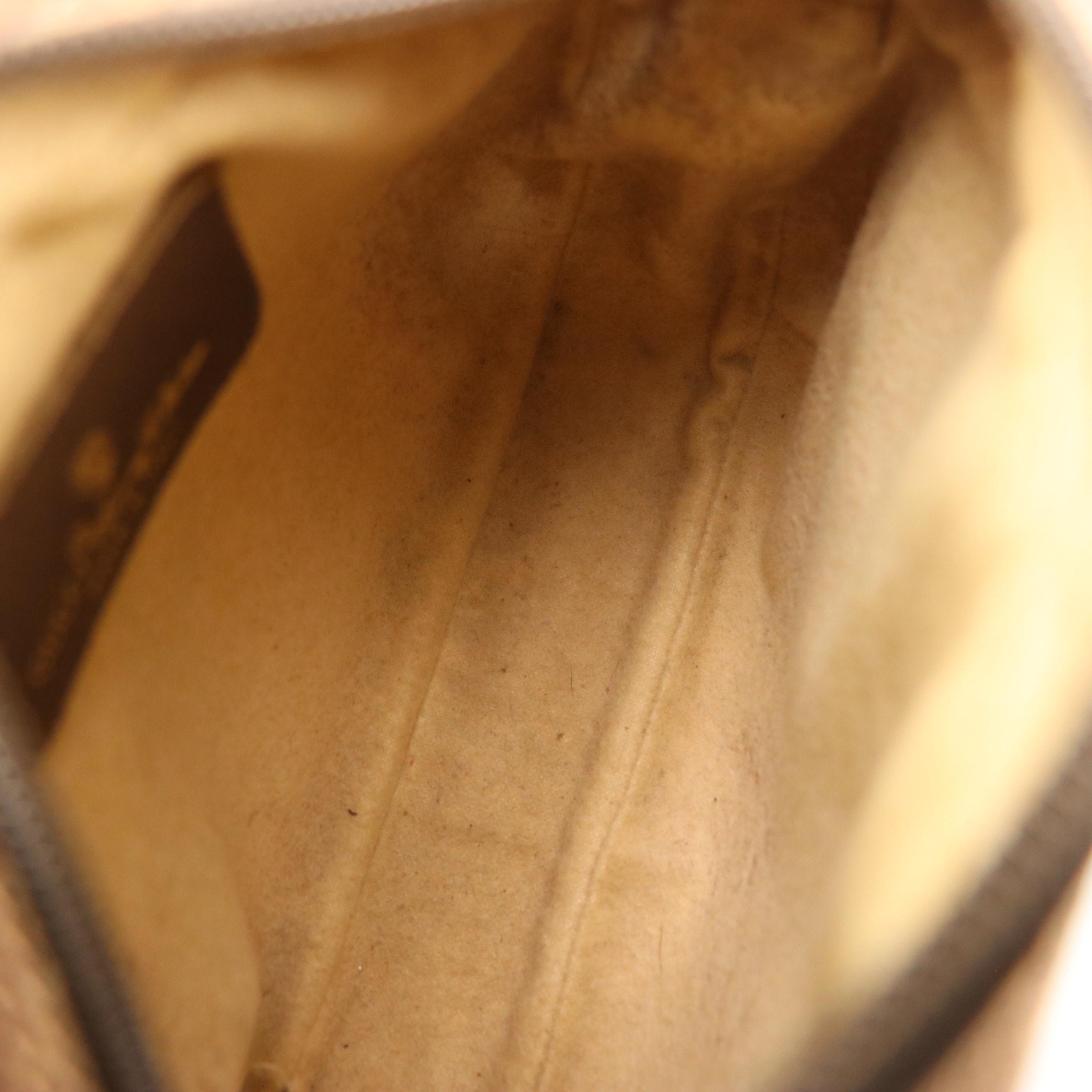 Gucci Accessory Collection Small Crossbody Bag in GG Supreme Canvas and Leather