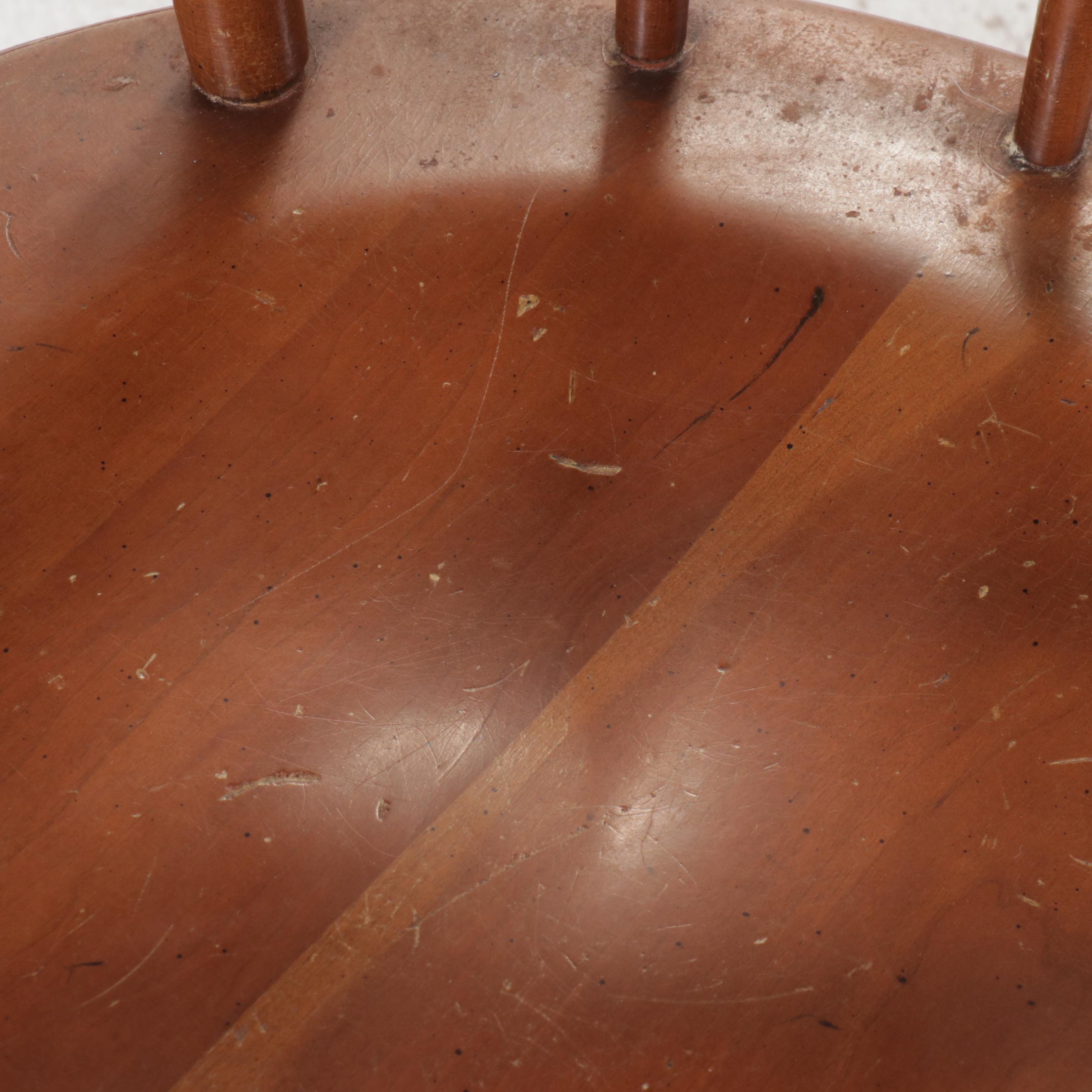 Set of Four Monitor American Emblem Colonial Style Cherry Tavern Chairs