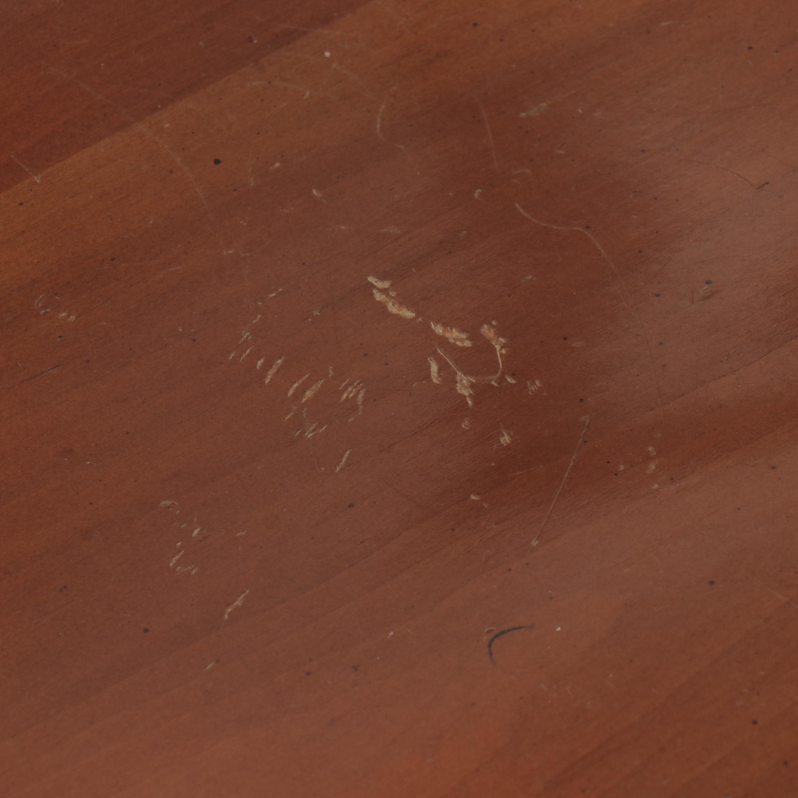 Set of Four Monitor American Emblem Colonial Style Cherry Tavern Chairs